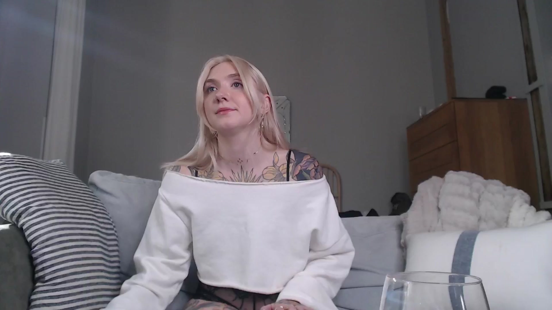 Gallery image thumbnail from Tattoo_bbgirl's myfreecams stream on, 10/18/2024, 15:39 image 18 of 20