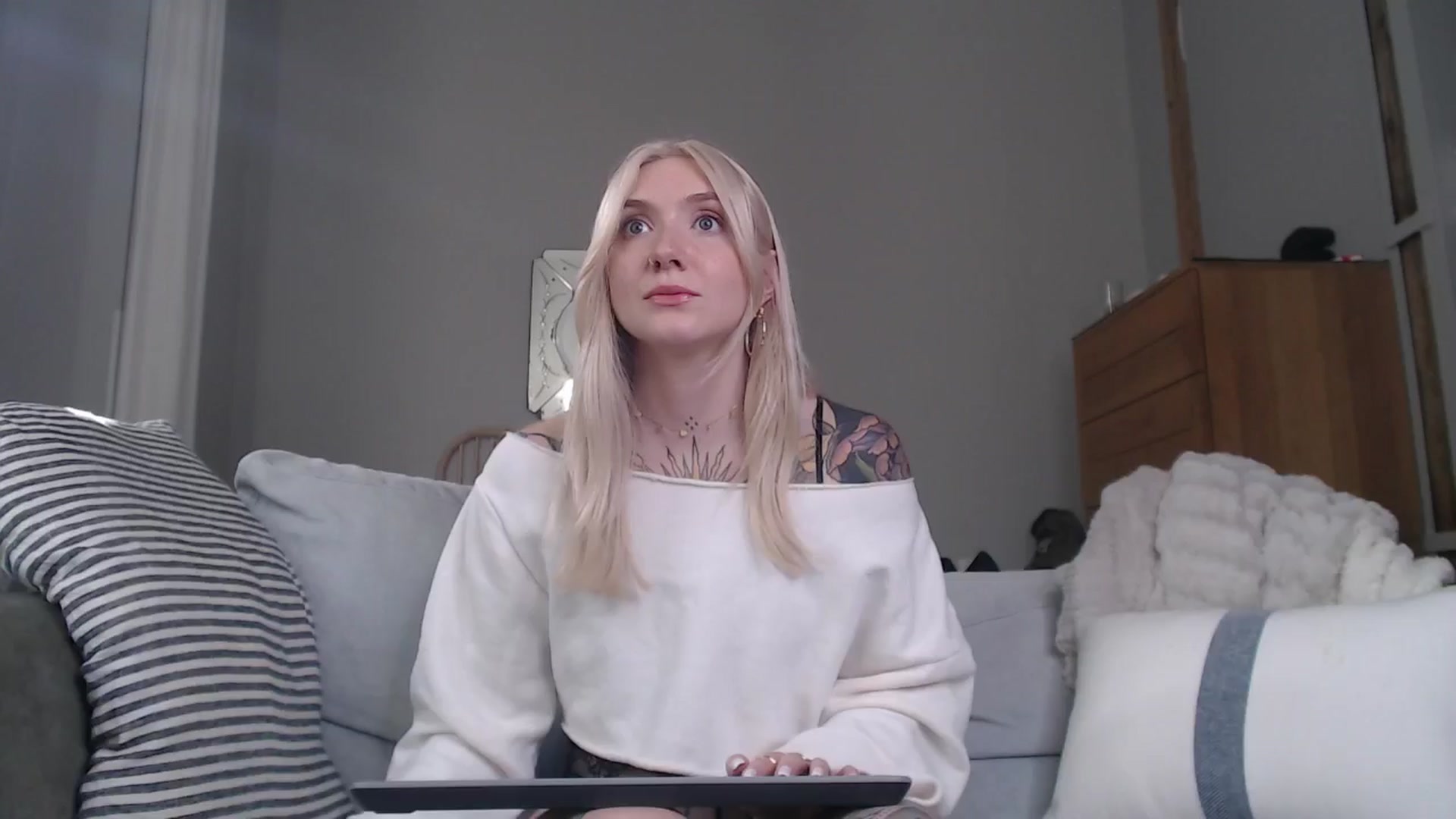 Gallery image thumbnail from Tattoo_bbgirl's myfreecams stream on, 10/18/2024, 15:39 image 11 of 20