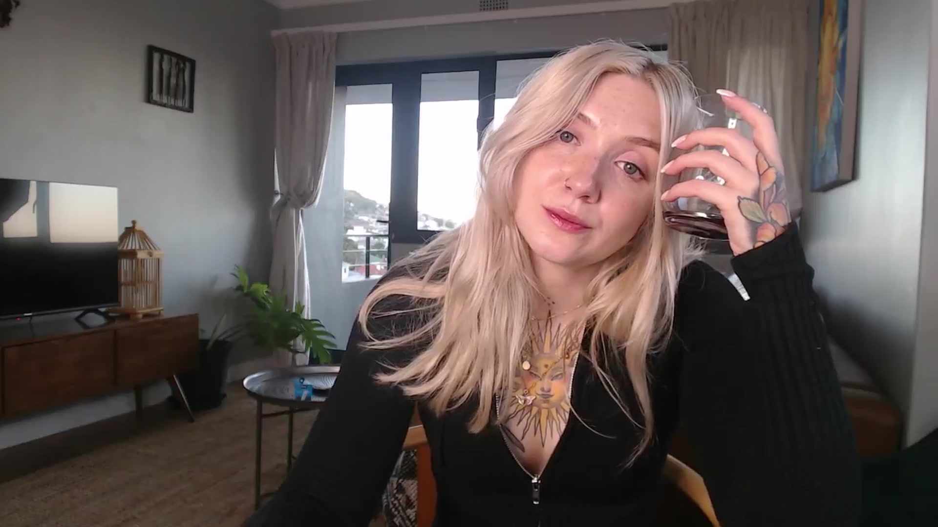Gallery image thumbnail from Tattoo_bbgirl's myfreecams stream on, 11/06/2024, 16:58 image 13 of 20