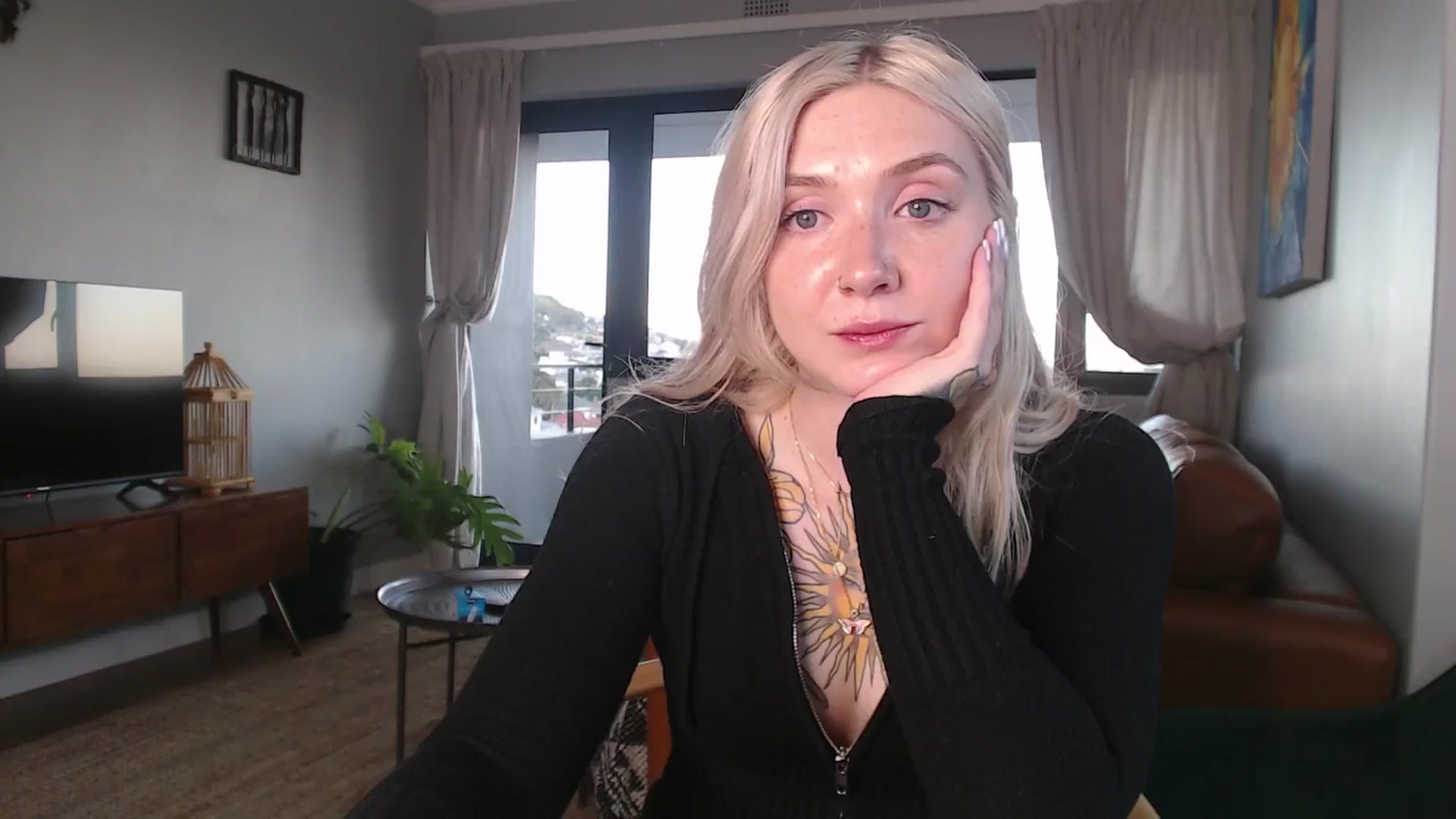 Gallery image thumbnail from Tattoo_bbgirl's myfreecams stream on, 11/06/2024, 16:58 image 15 of 20