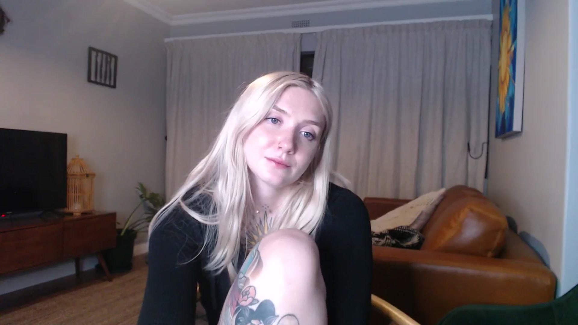 Gallery image thumbnail from Tattoo_bbgirl's myfreecams stream on, 11/06/2024, 21:46 image 19 of 20