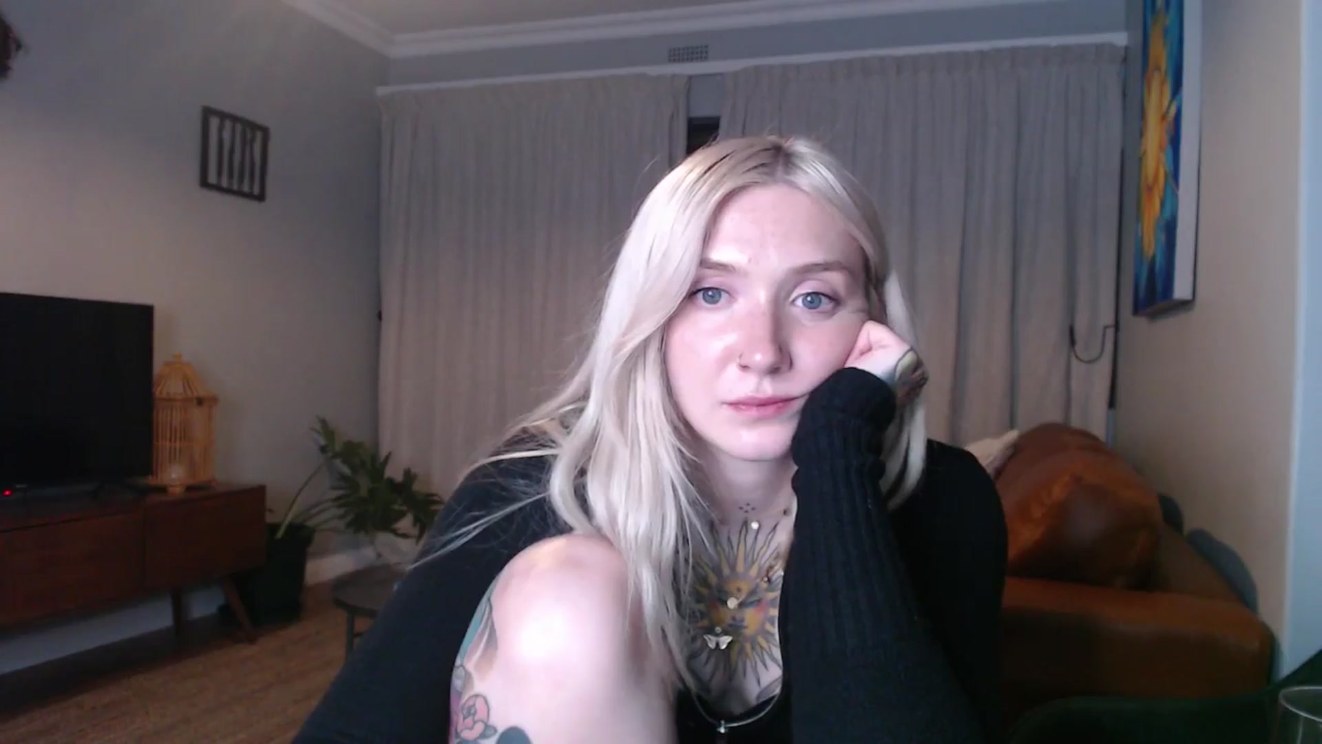 Gallery image thumbnail from Tattoo_bbgirl's myfreecams stream on, 11/06/2024, 21:46 image 15 of 20