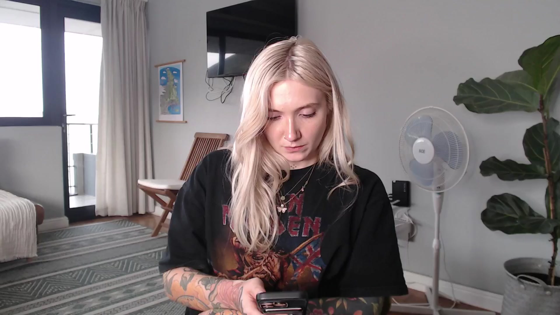 Gallery image thumbnail from Tattoo_bbgirl's myfreecams stream on, 11/07/2024, 16:38 image 16 of 20