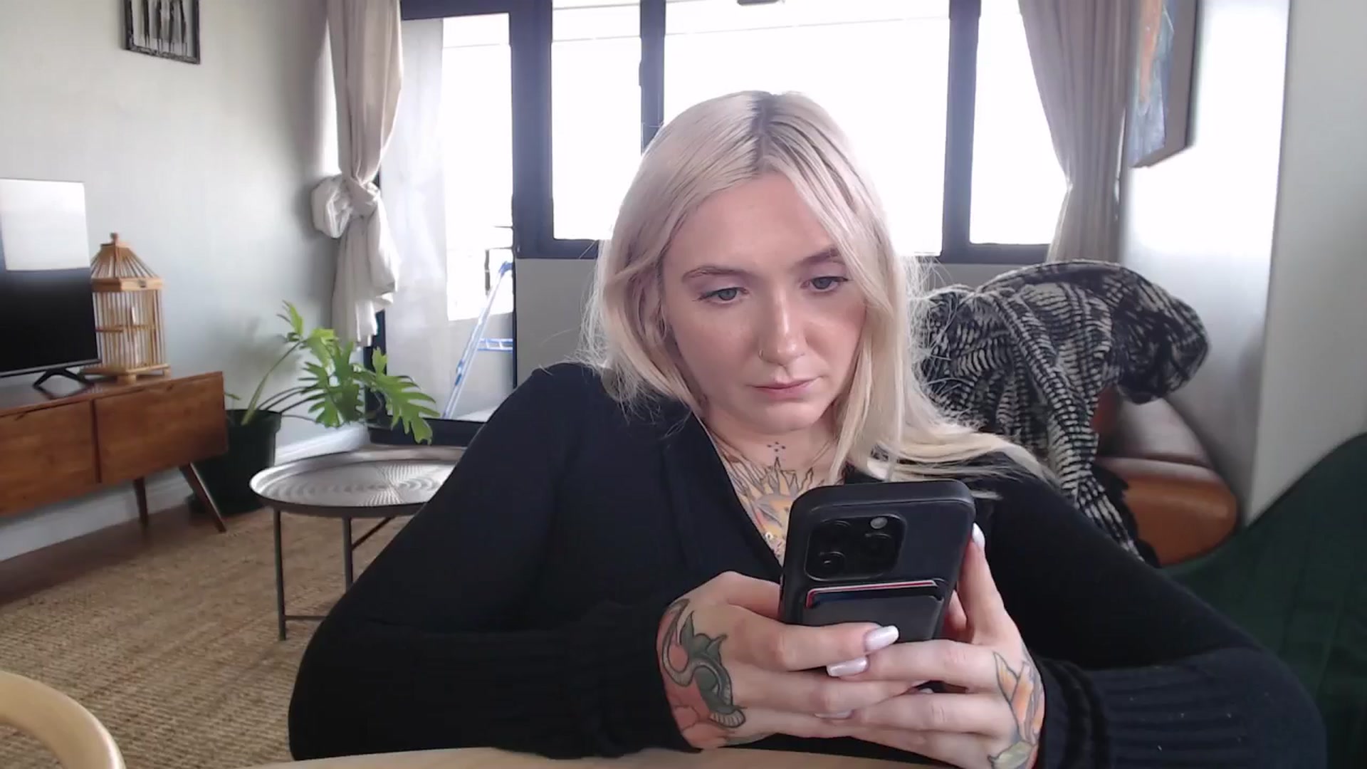Gallery image thumbnail from Tattoo_bbgirl's myfreecams stream on, 11/08/2024, 16:25 image 13 of 20