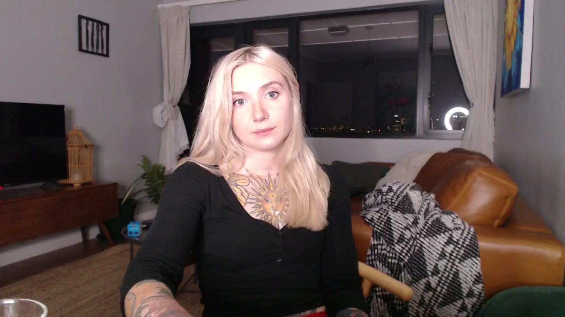 Gallery image thumbnail from Tattoo_bbgirl's myfreecams stream on, 11/12/2024, 18:09 image 18 of 20
