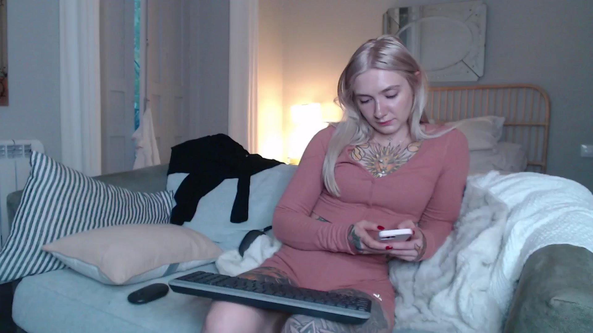 Gallery image thumbnail from Tattoo_bbgirl's myfreecams stream on, 12/01/2024, 18:42 image 5 of 20