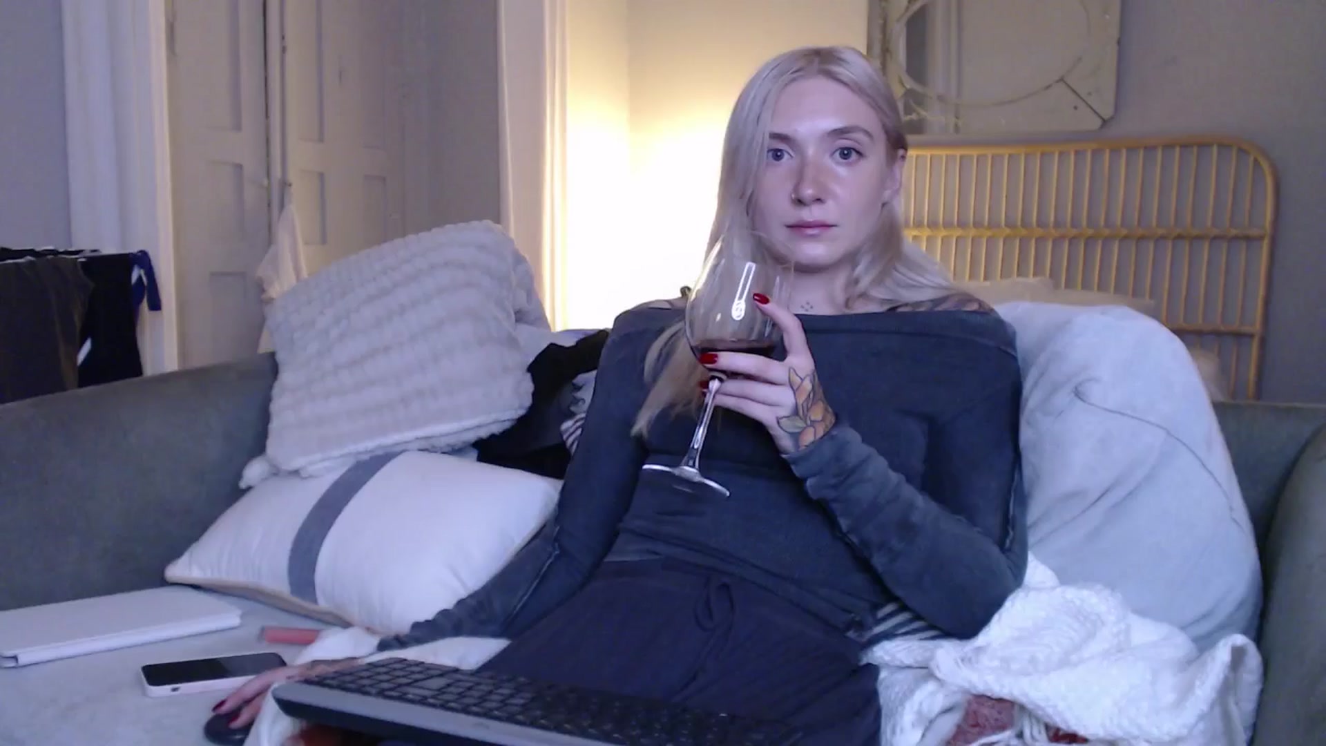 Gallery image thumbnail from Tattoo_bbgirl's myfreecams stream on, 12/02/2024, 20:28 image 10 of 20