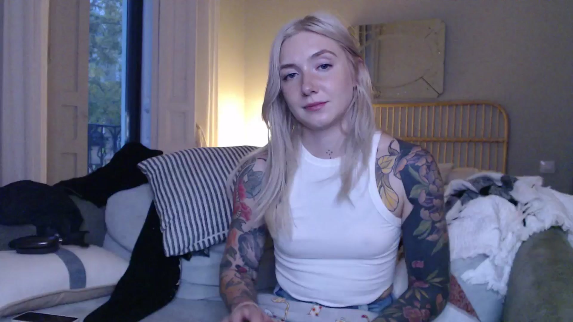 Gallery image thumbnail from Tattoo_bbgirl's myfreecams stream on, 12/03/2024, 17:17 image 7 of 20