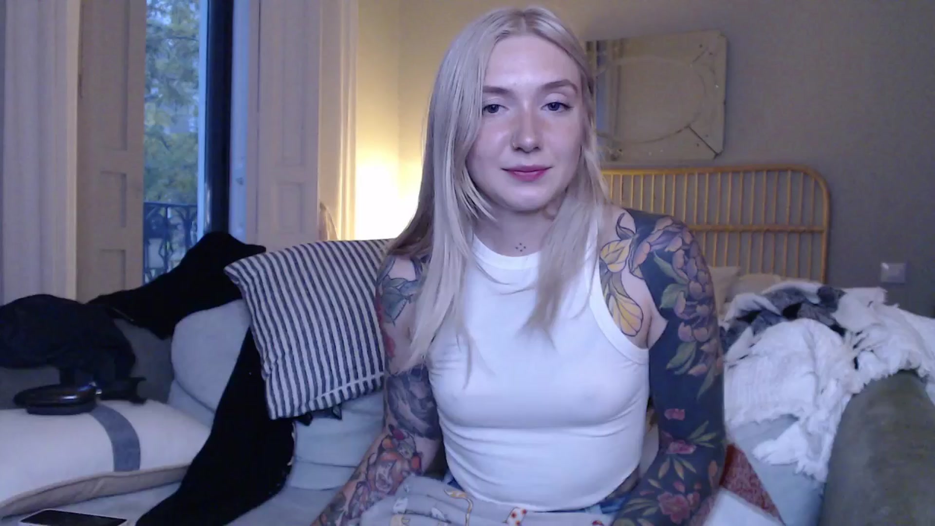Gallery image thumbnail from Tattoo_bbgirl's myfreecams stream on, 12/03/2024, 17:17 image 6 of 20
