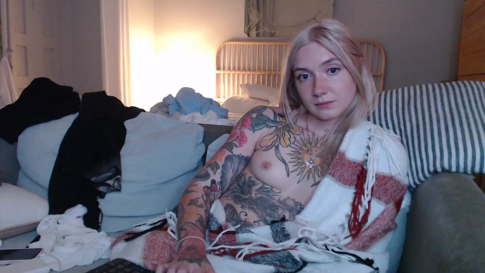 Gallery image thumbnail from Tattoo_bbgirl's myfreecams stream on, 12/03/2024, 20:32 image 10 of 20