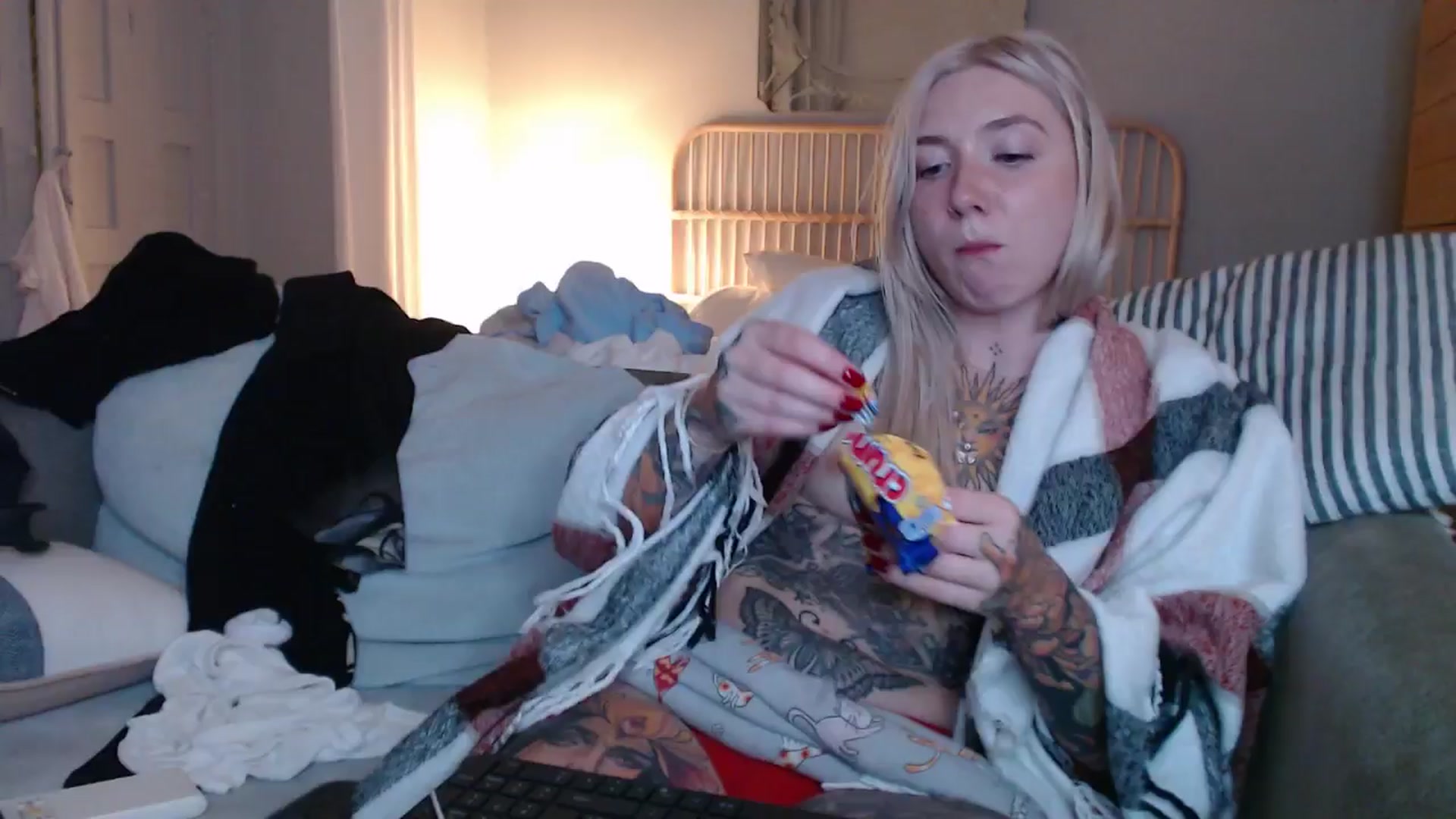 Gallery image thumbnail from Tattoo_bbgirl's myfreecams stream on, 12/03/2024, 20:32 image 15 of 20