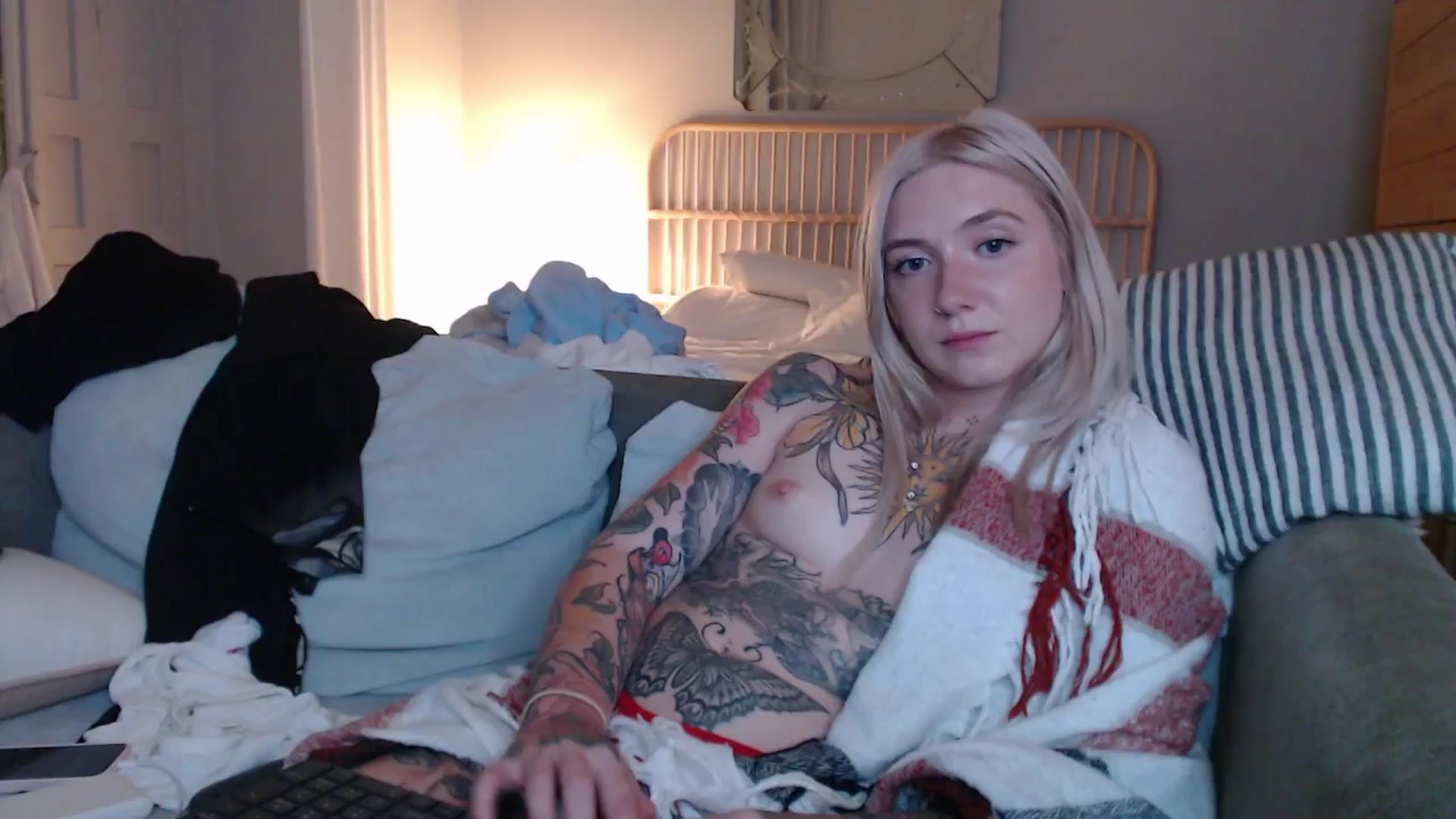 Gallery image thumbnail from Tattoo_bbgirl's myfreecams stream on, 12/03/2024, 20:32 image 13 of 20