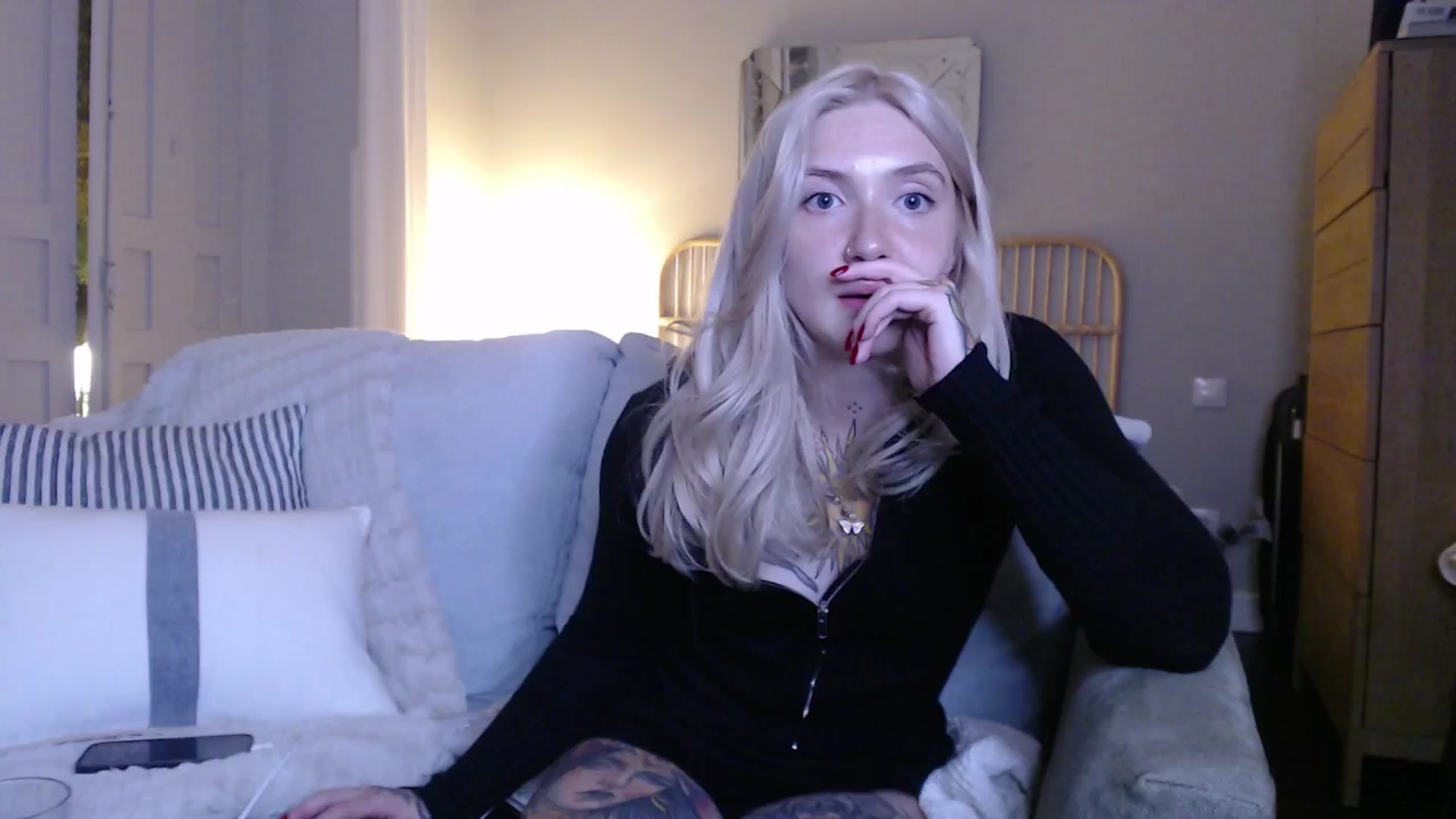 Gallery image thumbnail from Tattoo_bbgirl's myfreecams stream on, 12/04/2024, 20:25 image 13 of 20