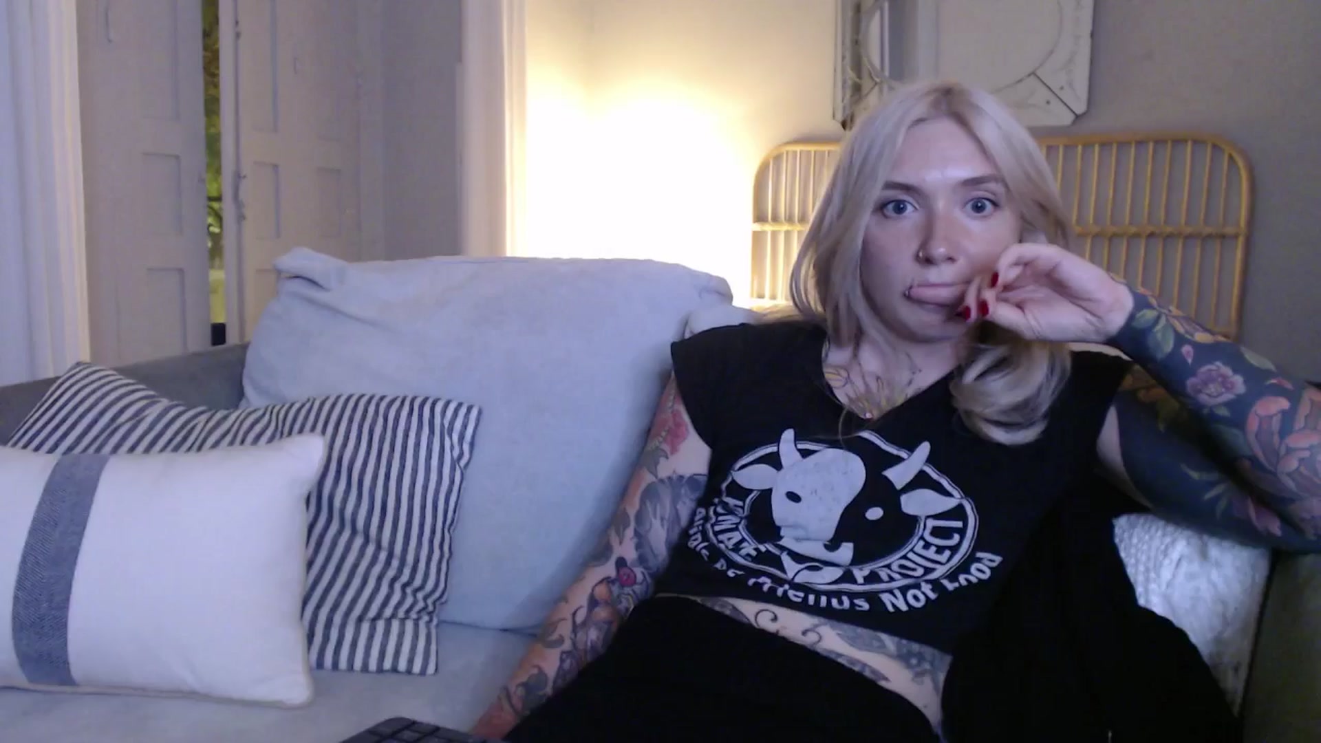 Gallery image thumbnail from Tattoo_bbgirl's myfreecams stream on, 12/05/2024, 19:55 image 13 of 20