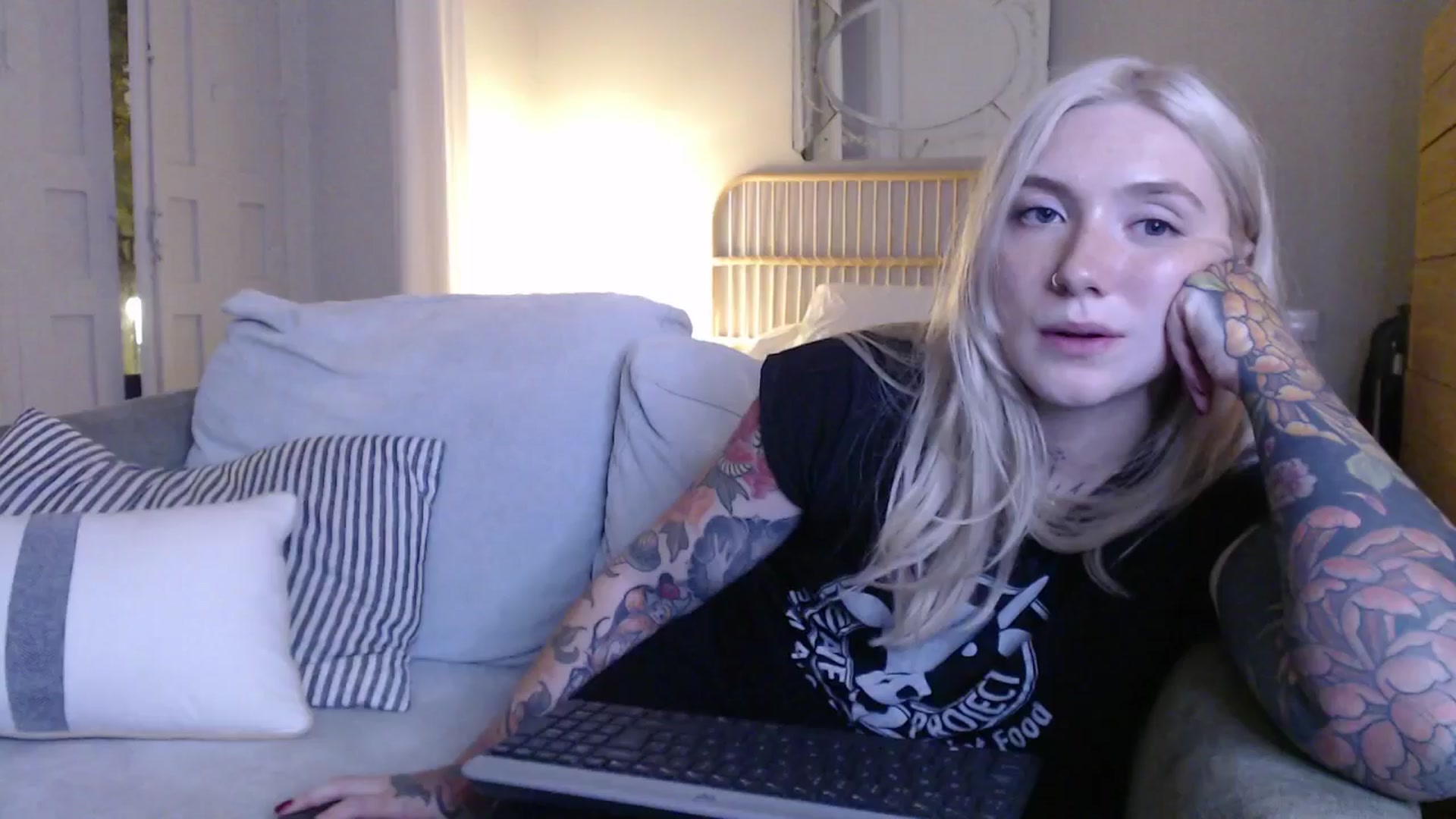 Gallery image thumbnail from Tattoo_bbgirl's myfreecams stream on, 12/05/2024, 20:56 image 6 of 20