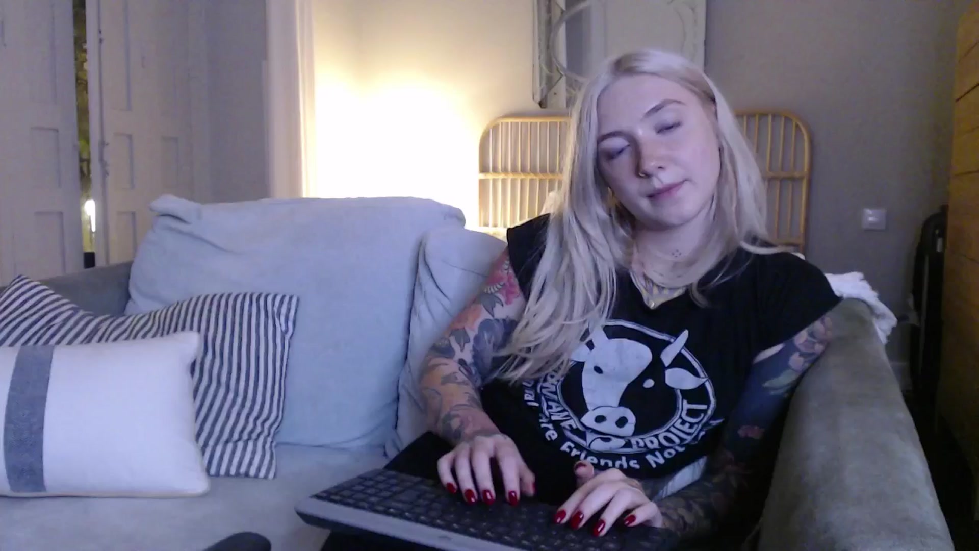 Gallery image thumbnail from Tattoo_bbgirl's myfreecams stream on, 12/05/2024, 20:56 image 7 of 20