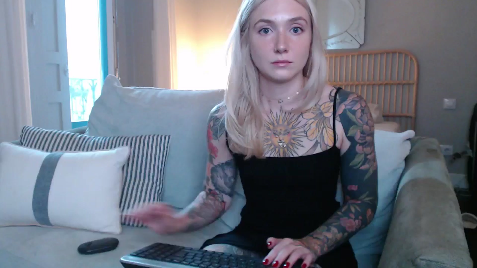 Gallery image thumbnail from Tattoo_bbgirl's myfreecams stream on, 12/06/2024, 16:17 image 14 of 20