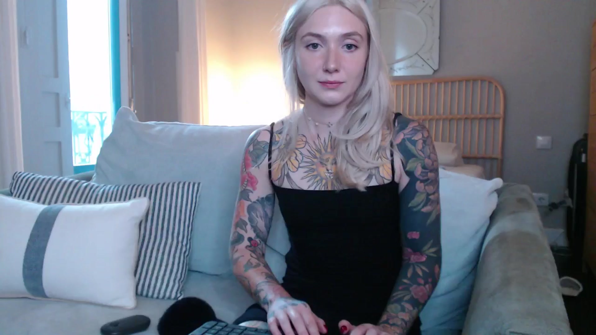 Gallery image thumbnail from Tattoo_bbgirl's myfreecams stream on, 12/06/2024, 16:17 image 18 of 20