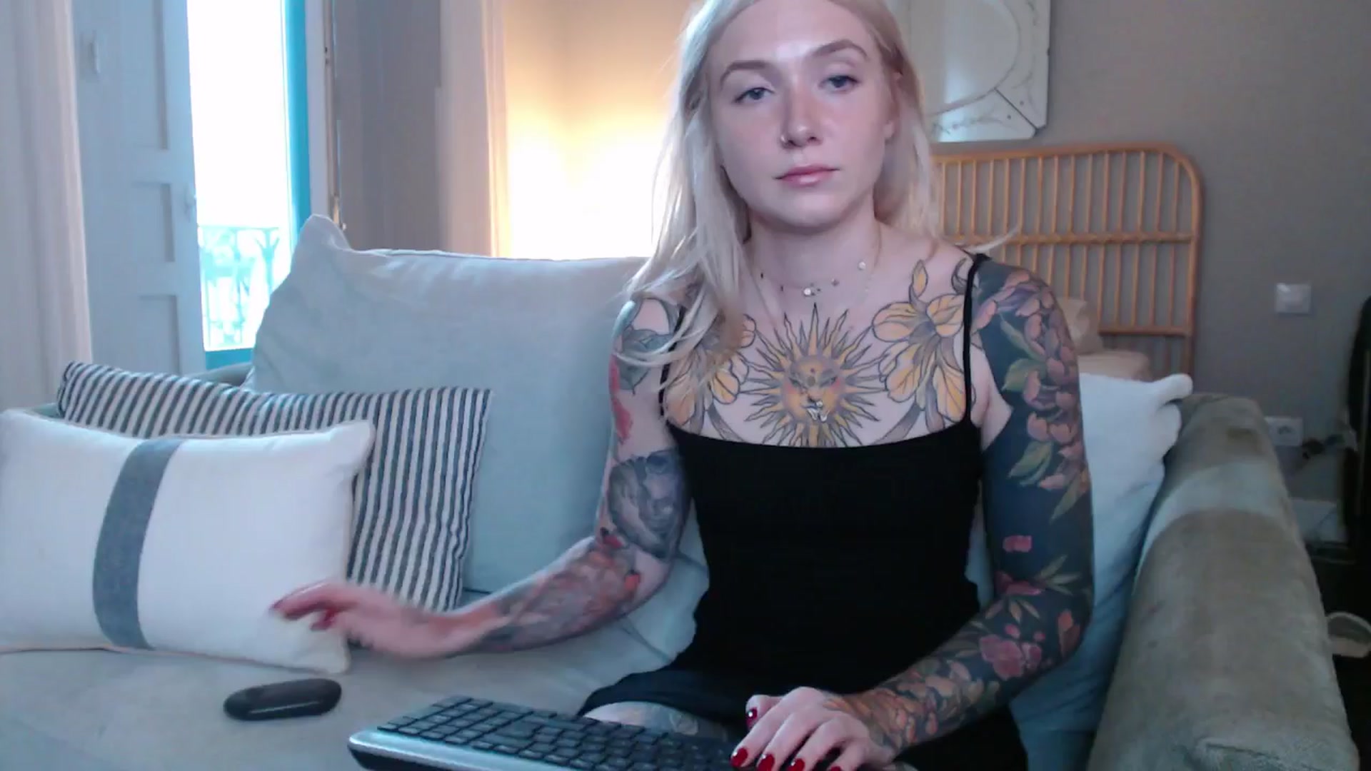 Gallery image thumbnail from Tattoo_bbgirl's myfreecams stream on, 12/06/2024, 16:17 image 15 of 20