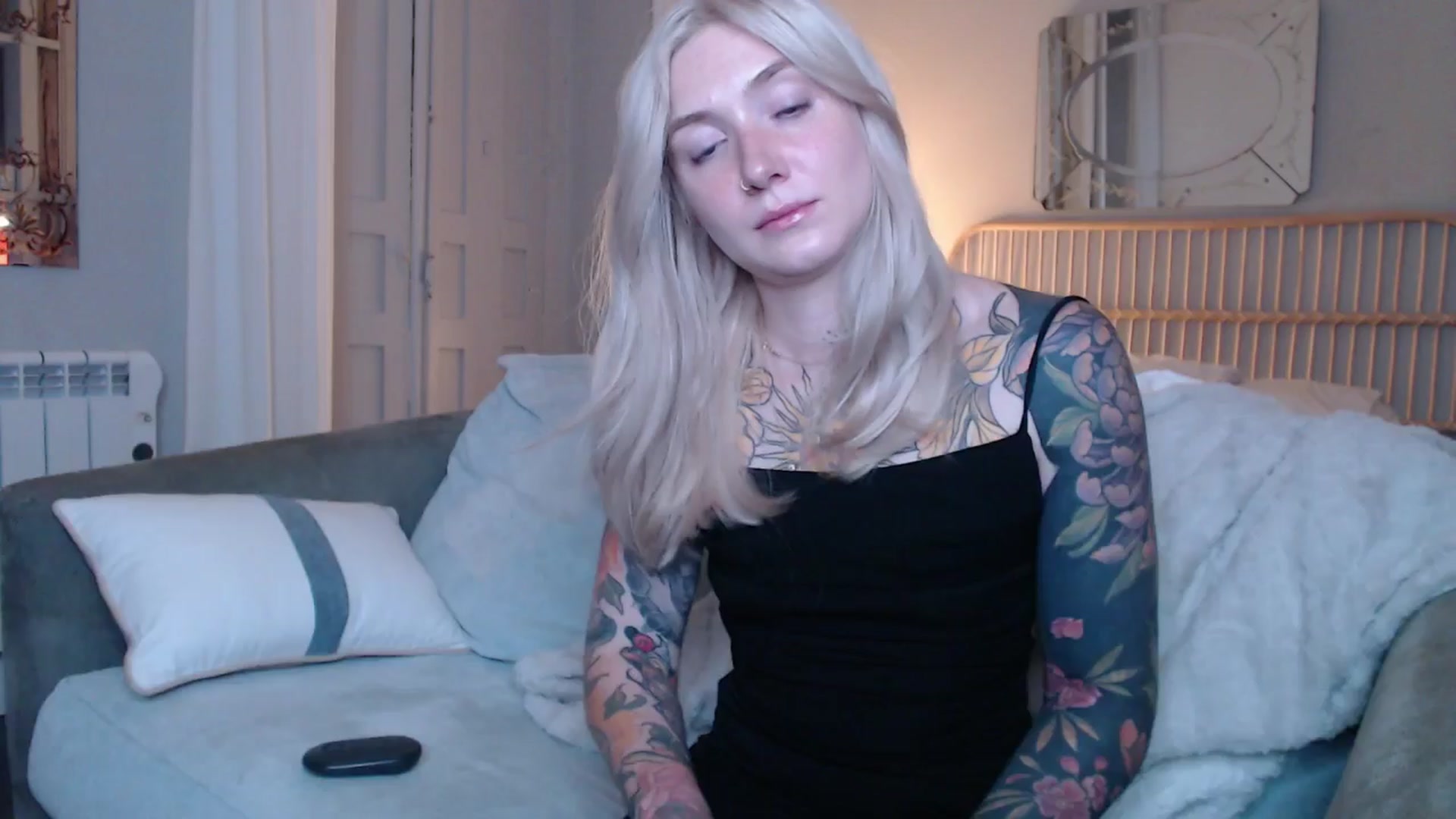 Gallery image thumbnail from Tattoo_bbgirl's myfreecams stream on, 12/07/2024, 17:34 image 5 of 20