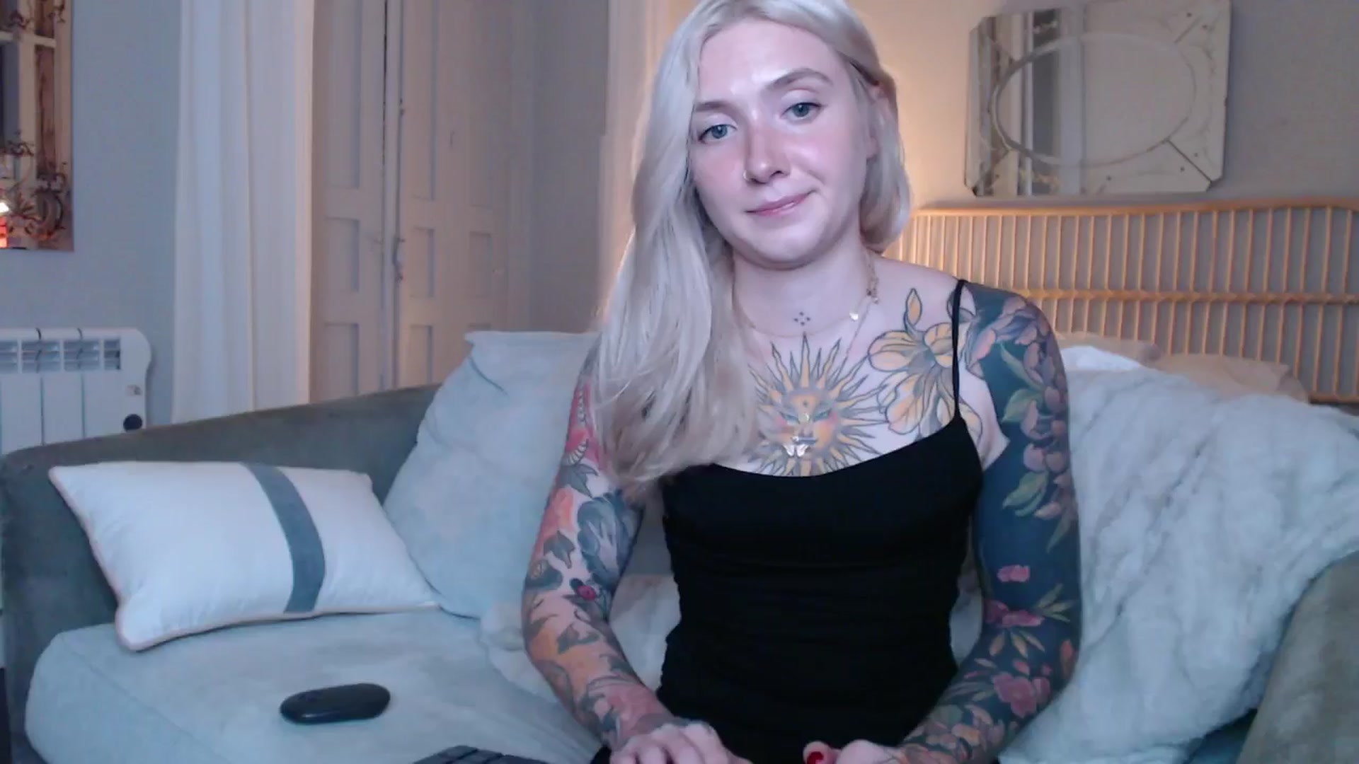 Gallery image thumbnail from Tattoo_bbgirl's myfreecams stream on, 12/07/2024, 18:14 image 8 of 20