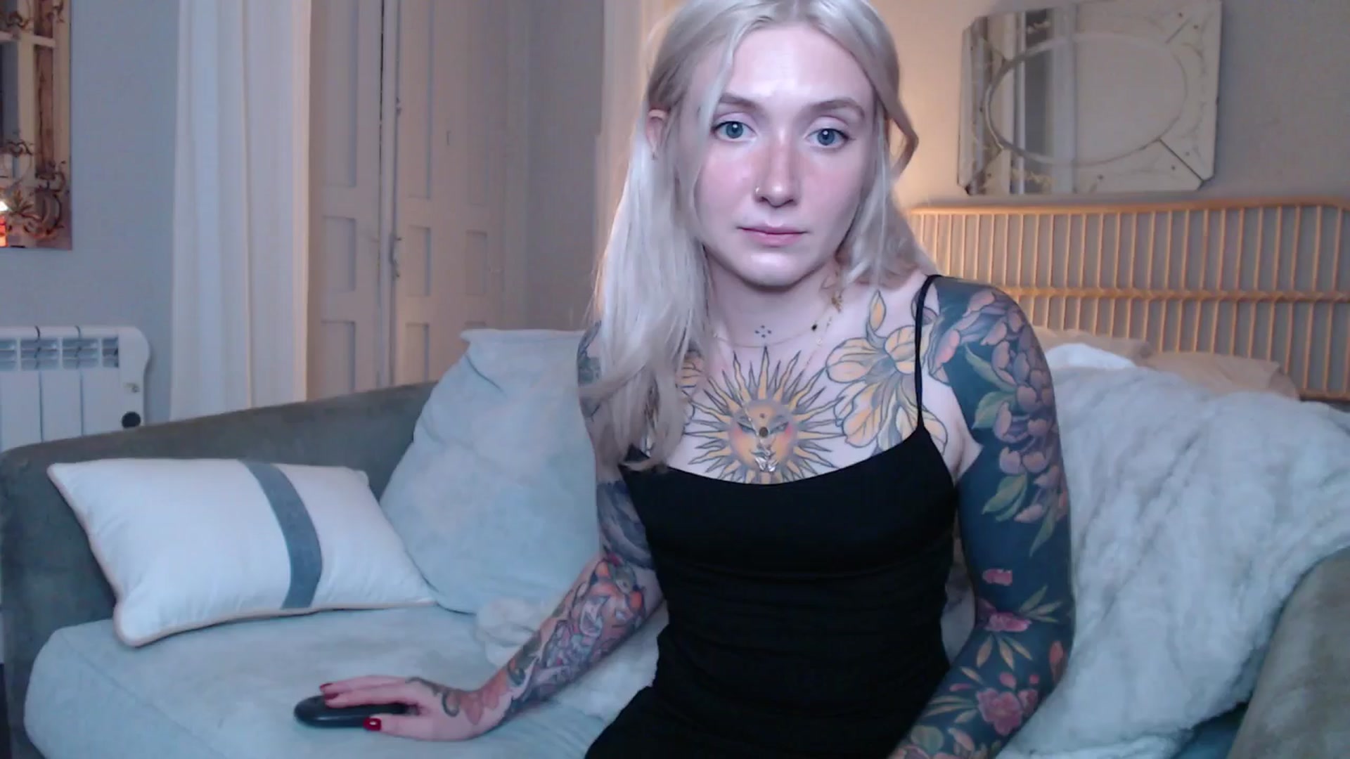 Gallery image thumbnail from Tattoo_bbgirl's myfreecams stream on, 12/07/2024, 18:14 image 13 of 20
