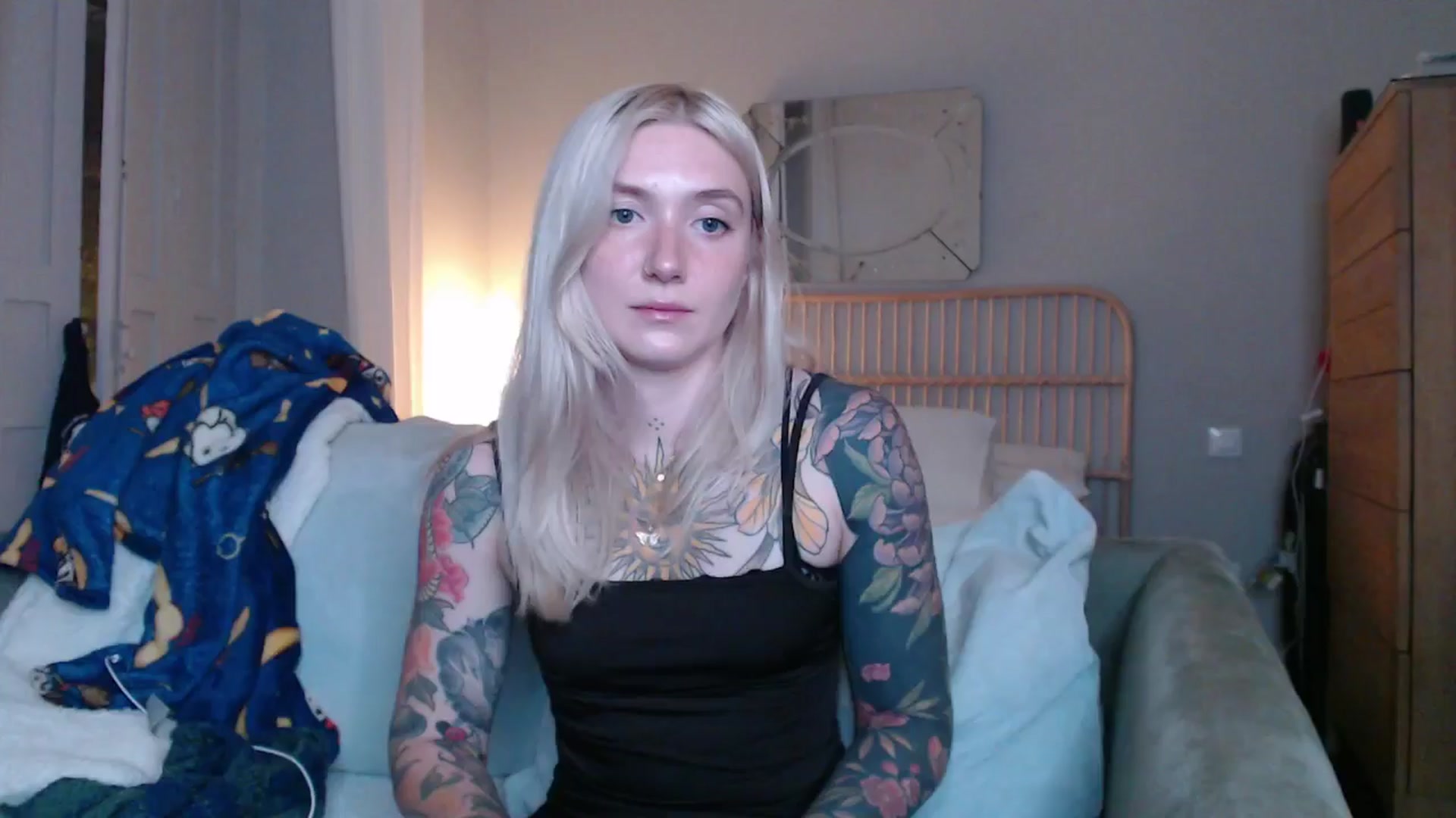 Gallery image thumbnail from Tattoo_bbgirl's myfreecams stream on, 12/15/2024, 19:39 image 4 of 20