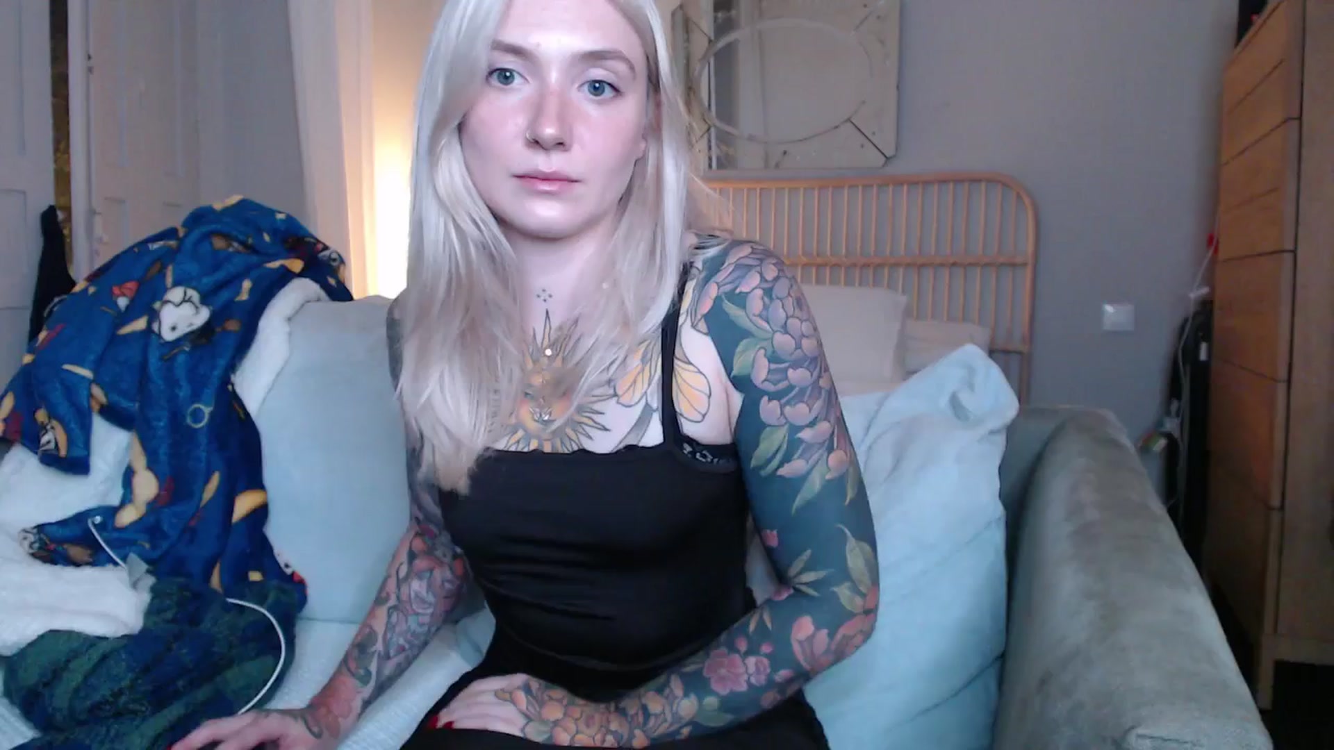 Gallery image thumbnail from Tattoo_bbgirl's myfreecams stream on, 12/15/2024, 19:39 image 5 of 20