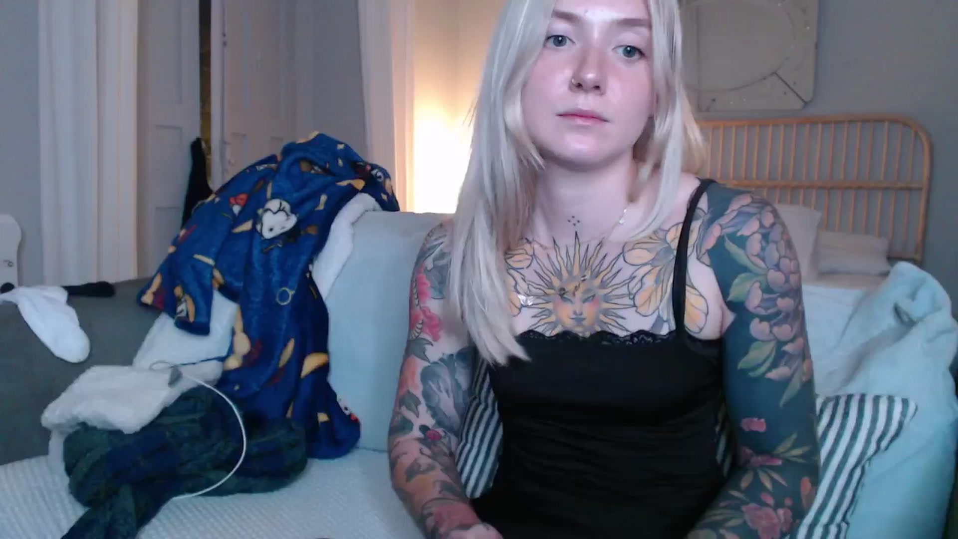 Gallery image thumbnail from Tattoo_bbgirl's myfreecams stream on, 12/15/2024, 20:07 image 17 of 20
