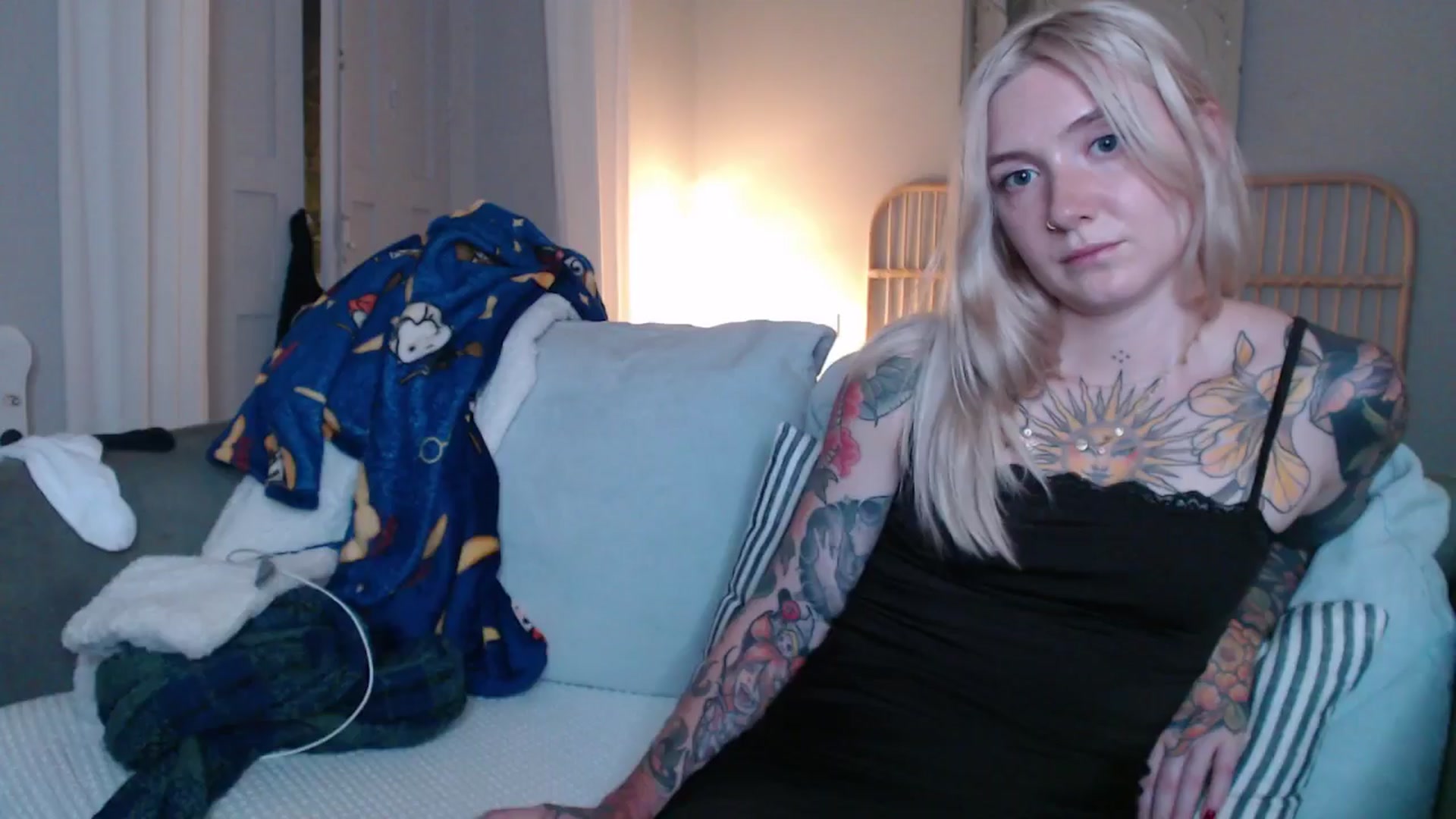 Gallery image thumbnail from Tattoo_bbgirl's myfreecams stream on, 12/15/2024, 20:07 image 16 of 20