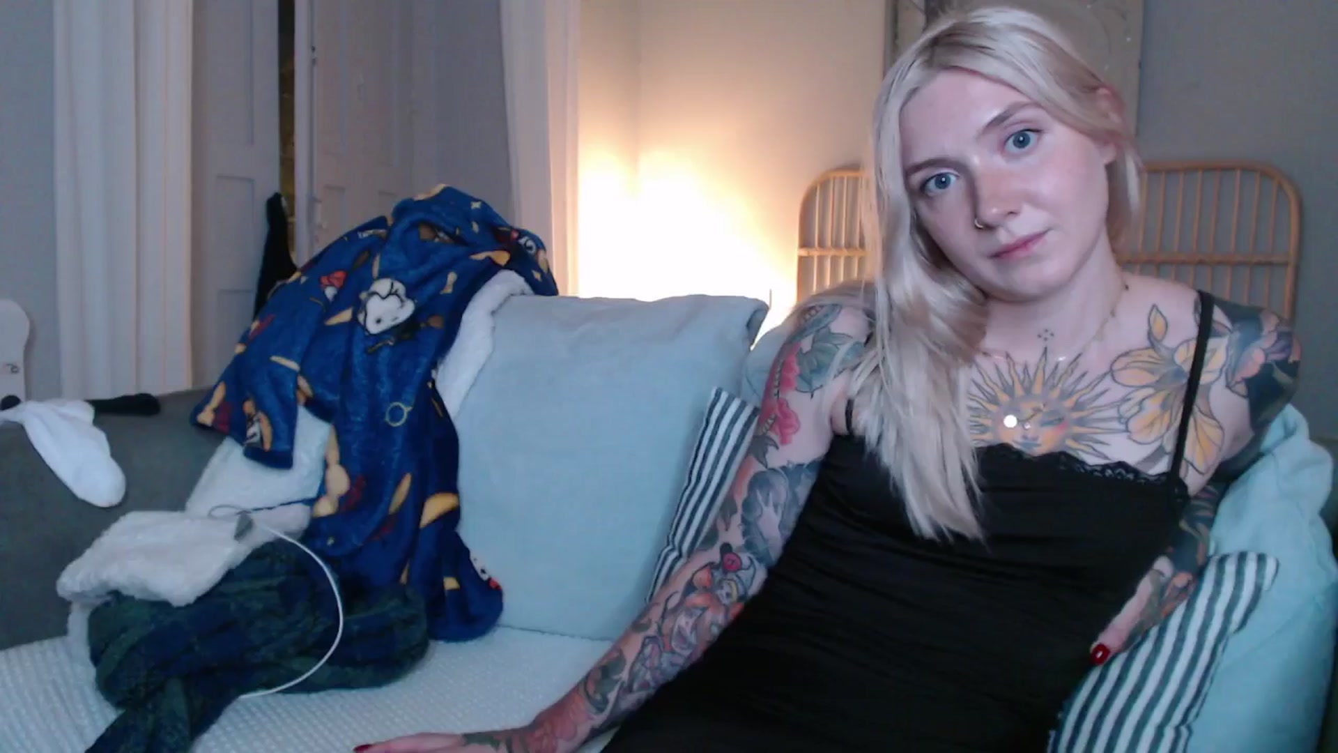 Gallery image thumbnail from Tattoo_bbgirl's myfreecams stream on, 12/15/2024, 20:07 image 10 of 20