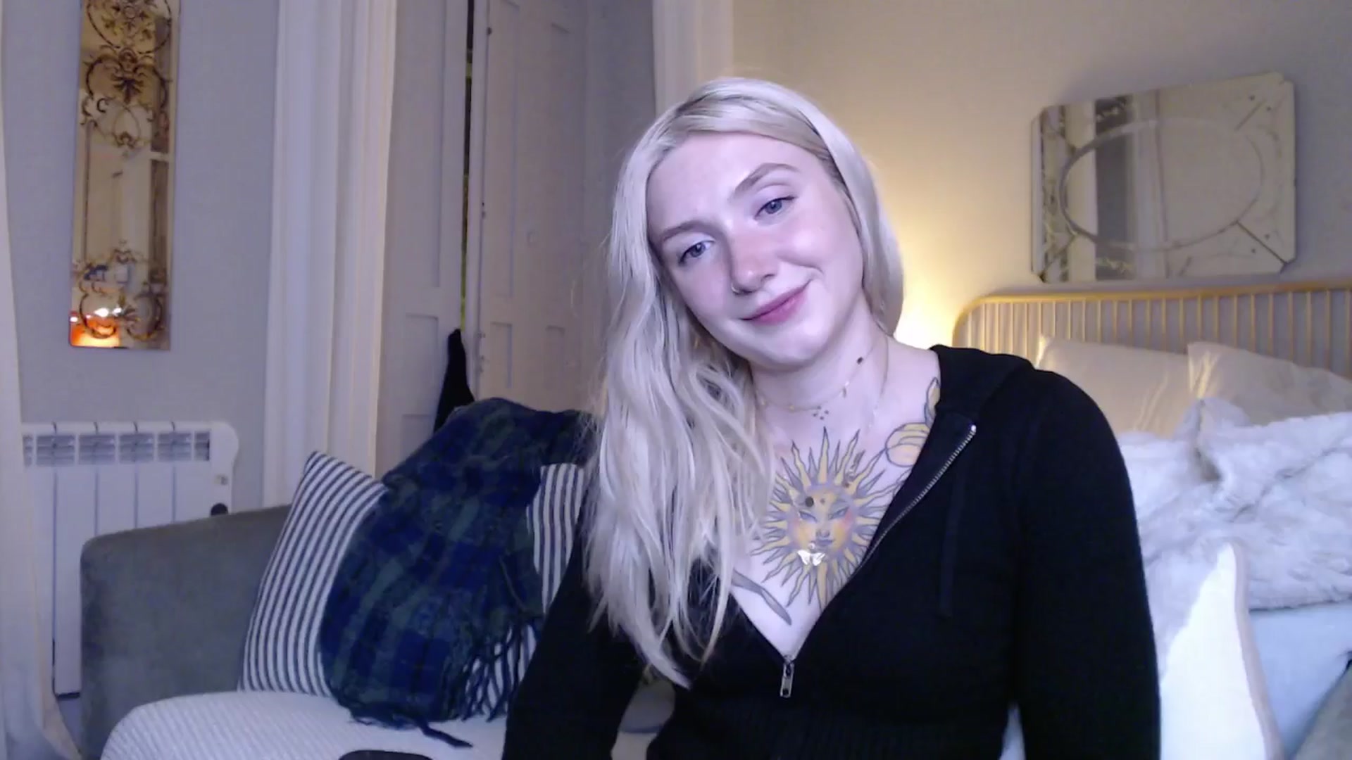 Gallery image thumbnail from Tattoo_bbgirl's myfreecams stream on, 12/17/2024, 18:33 image 9 of 20