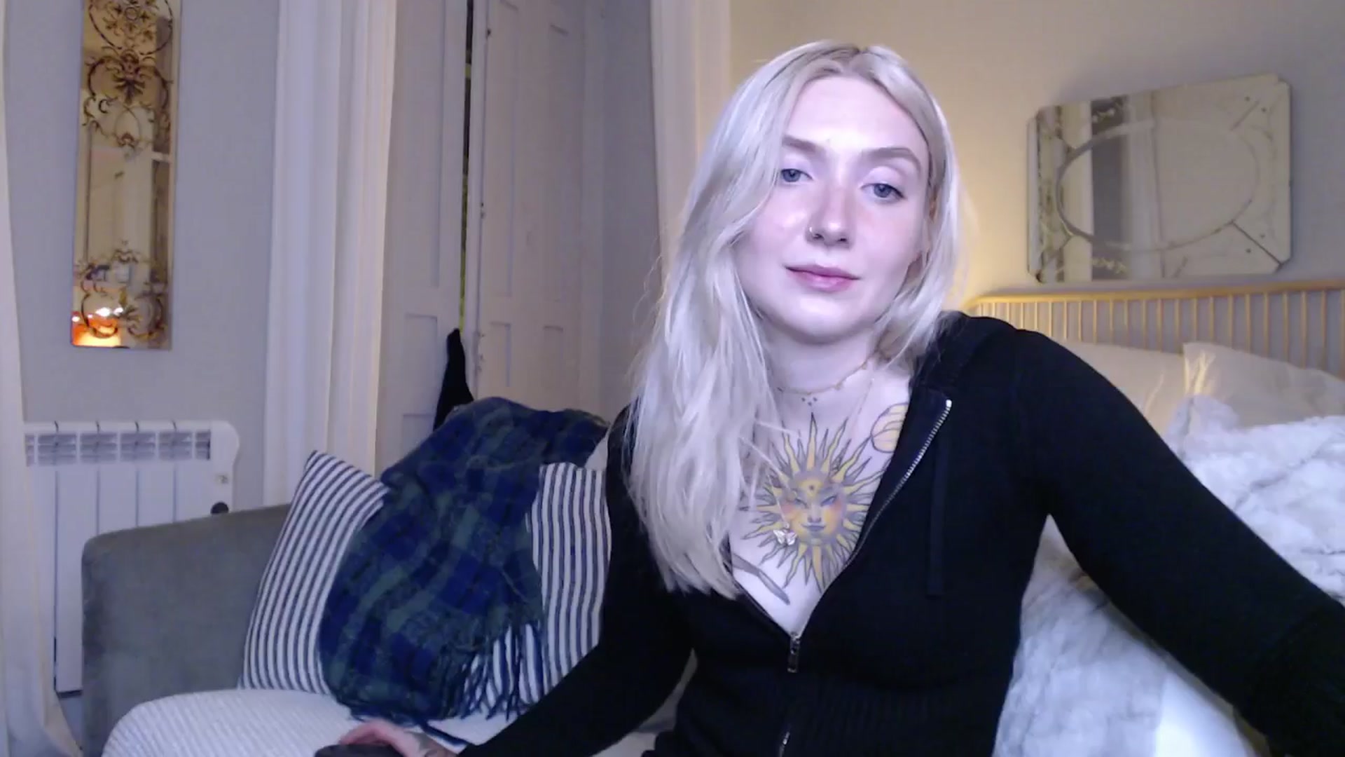 Gallery image thumbnail from Tattoo_bbgirl's myfreecams stream on, 12/17/2024, 18:33 image 12 of 20