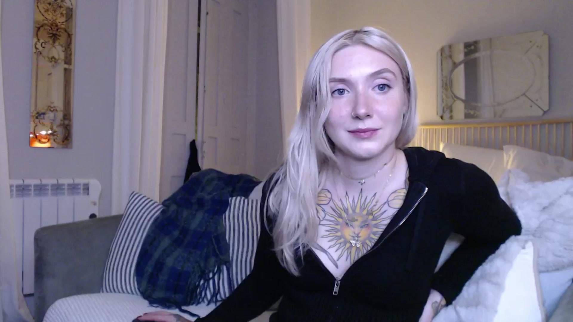 Gallery image thumbnail from Tattoo_bbgirl's myfreecams stream on, 12/17/2024, 18:33 image 8 of 20