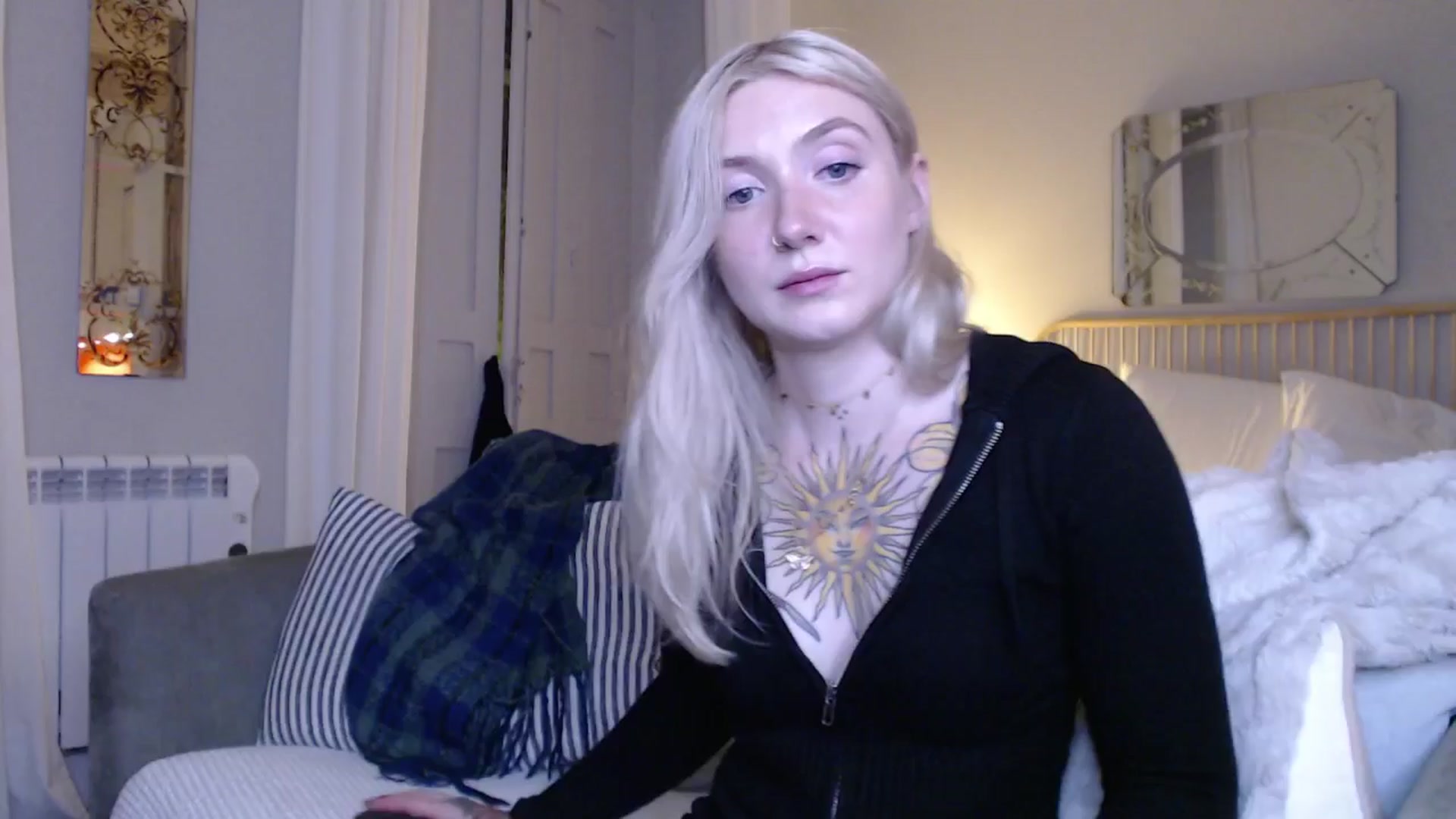 Gallery image thumbnail from Tattoo_bbgirl's myfreecams stream on, 12/17/2024, 18:33 image 19 of 20