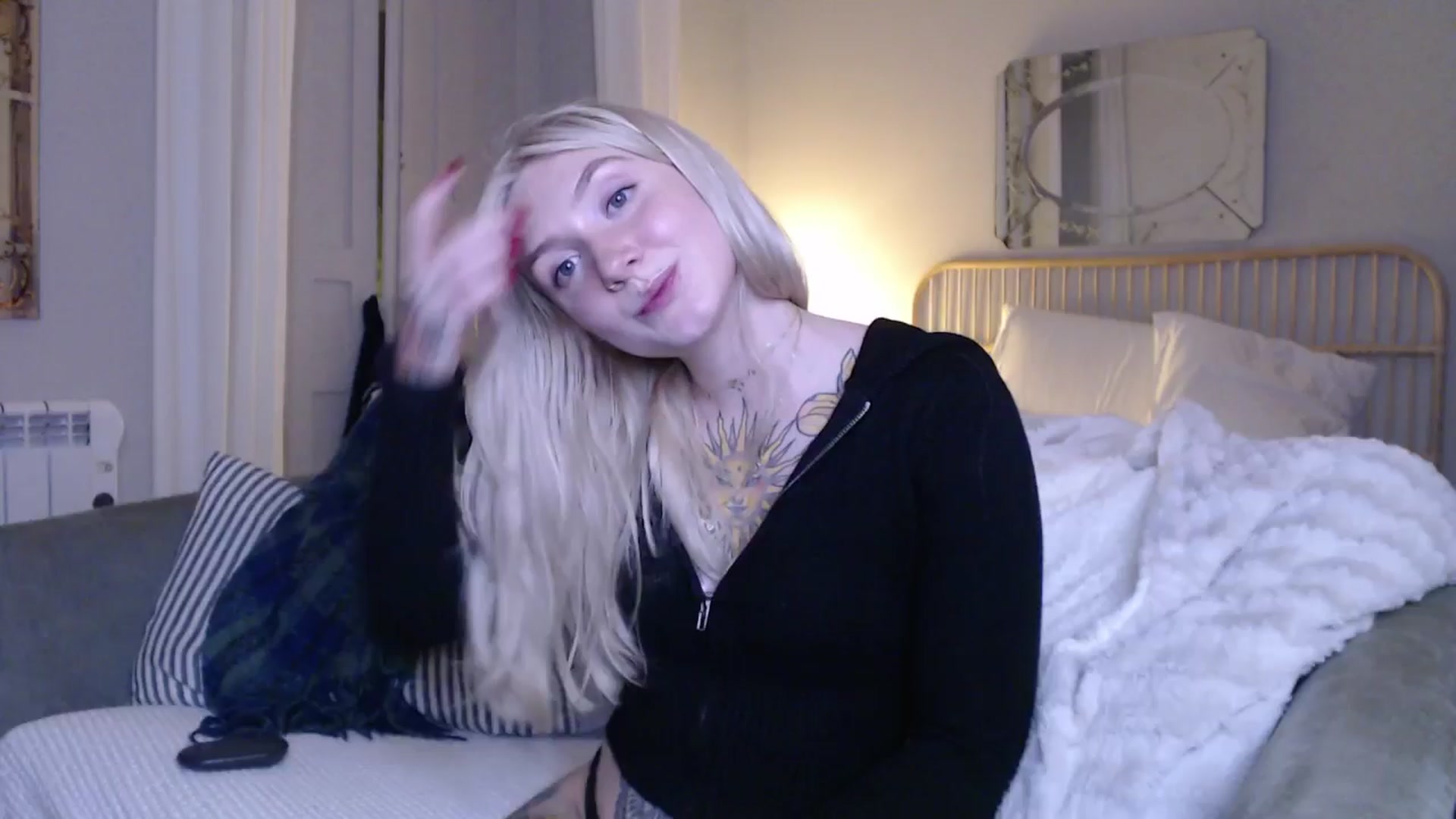 Gallery image thumbnail from Tattoo_bbgirl's myfreecams stream on, 12/17/2024, 20:36 image 9 of 20