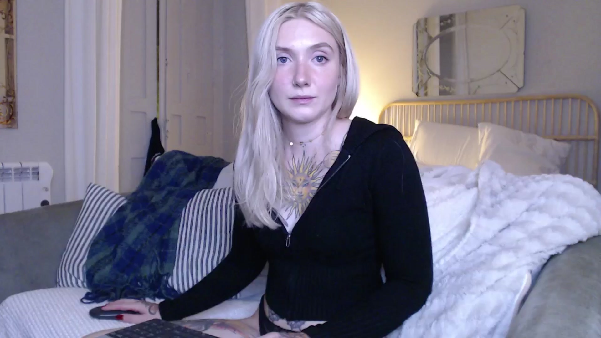 Gallery image thumbnail from Tattoo_bbgirl's myfreecams stream on, 12/17/2024, 20:36 image 3 of 20