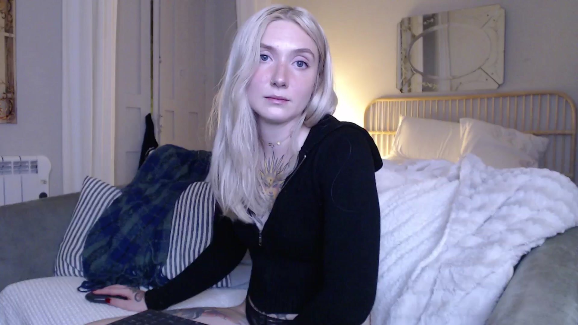 Gallery image thumbnail from Tattoo_bbgirl's myfreecams stream on, 12/17/2024, 20:36 image 4 of 20