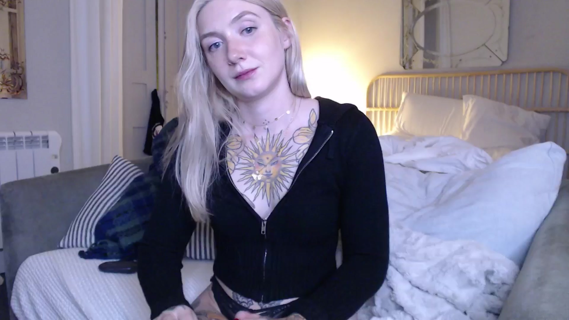 Gallery image thumbnail from Tattoo_bbgirl's myfreecams stream on, 12/17/2024, 22:46 image 16 of 20
