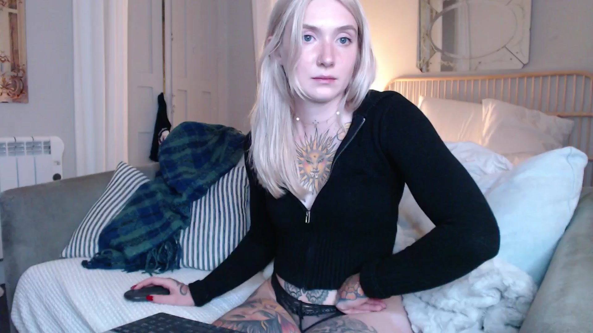 Gallery image thumbnail from Tattoo_bbgirl's myfreecams stream on, 12/17/2024, 22:46 image 6 of 20