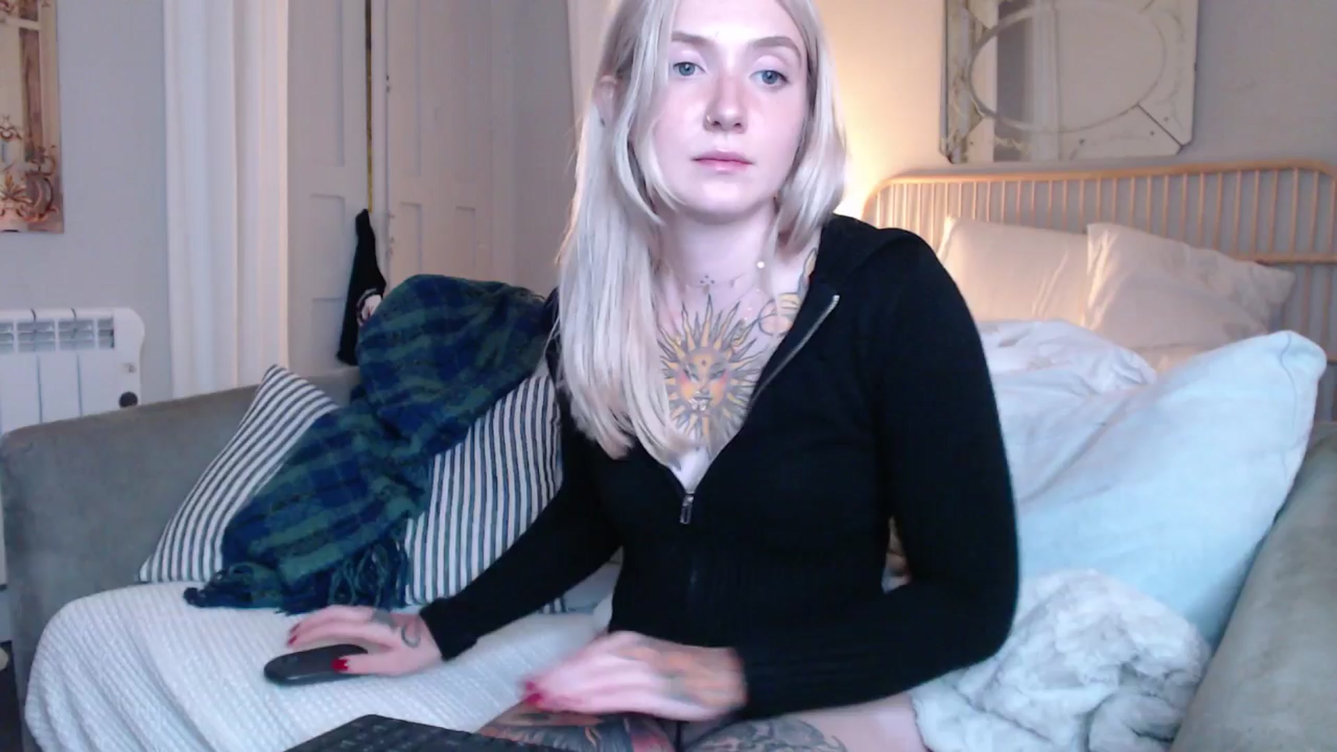 Gallery image thumbnail from Tattoo_bbgirl's myfreecams stream on, 12/17/2024, 22:46 image 7 of 20
