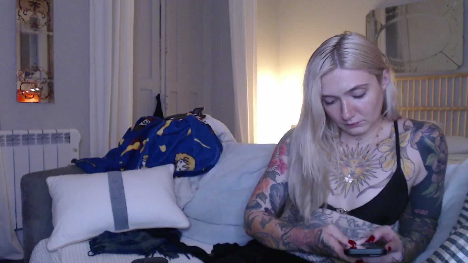 Gallery image thumbnail from Tattoo_bbgirl's myfreecams stream on, 12/19/2024, 20:41 image 16 of 20