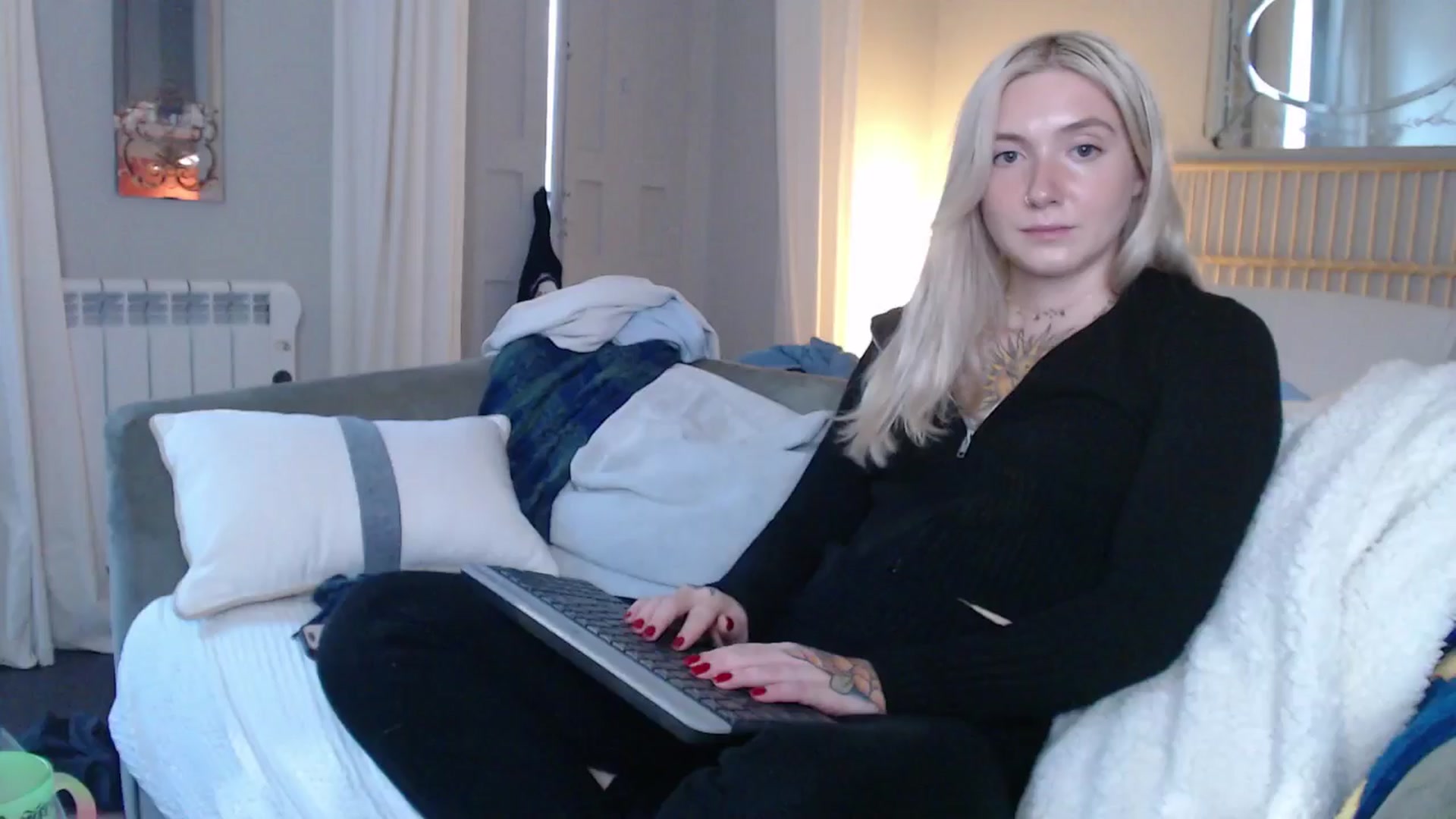 Gallery image thumbnail from Tattoo_bbgirl's myfreecams stream on, 12/20/2024, 20:47 image 4 of 20
