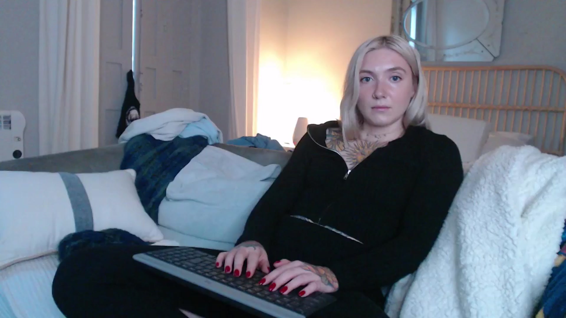 Gallery image thumbnail from Tattoo_bbgirl's myfreecams stream on, 12/20/2024, 20:47 image 7 of 20