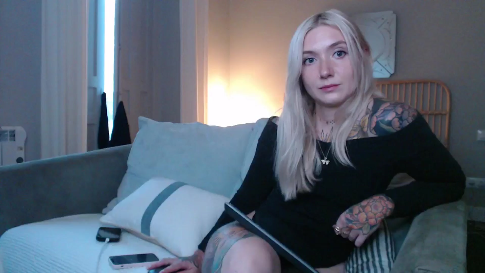 Gallery image thumbnail from Tattoo_bbgirl's myfreecams stream on, 12/23/2024, 17:24 image 9 of 20