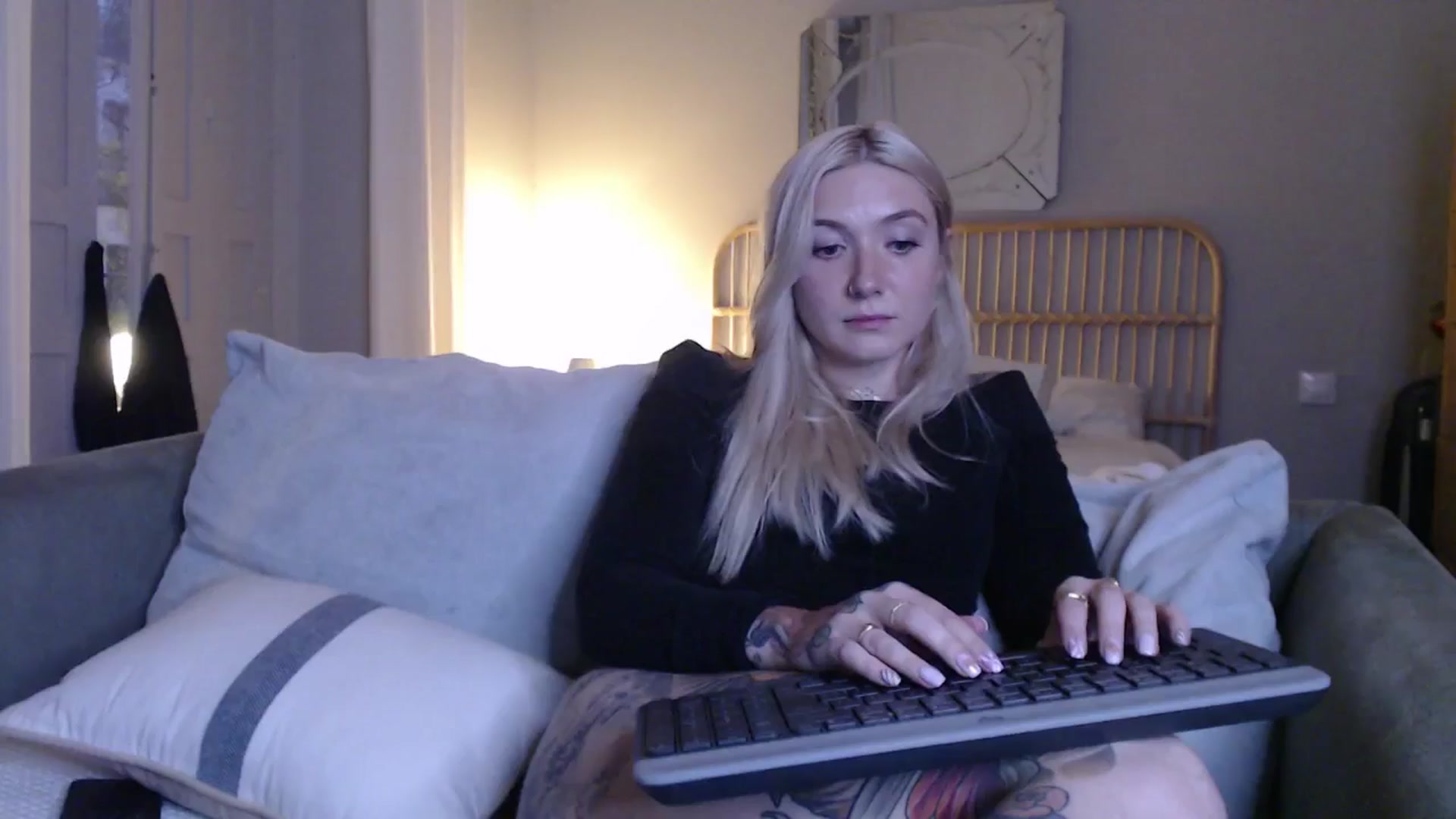 Gallery image thumbnail from Tattoo_bbgirl's myfreecams stream on, 12/23/2024, 17:24 image 19 of 20