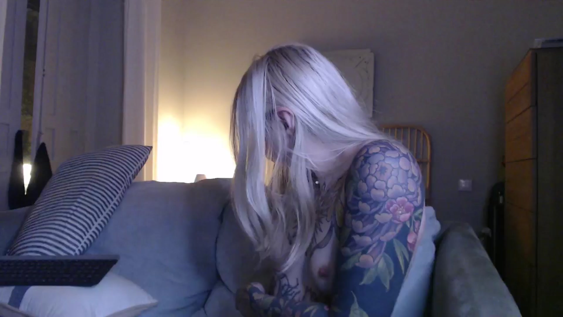 Gallery image thumbnail from Tattoo_bbgirl's myfreecams stream on, 12/23/2024, 21:23 image 7 of 20