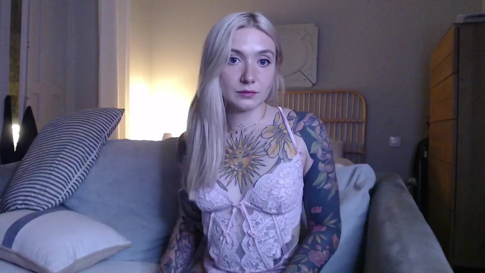 Gallery image thumbnail from Tattoo_bbgirl's myfreecams stream on, 12/23/2024, 21:23 image 10 of 20