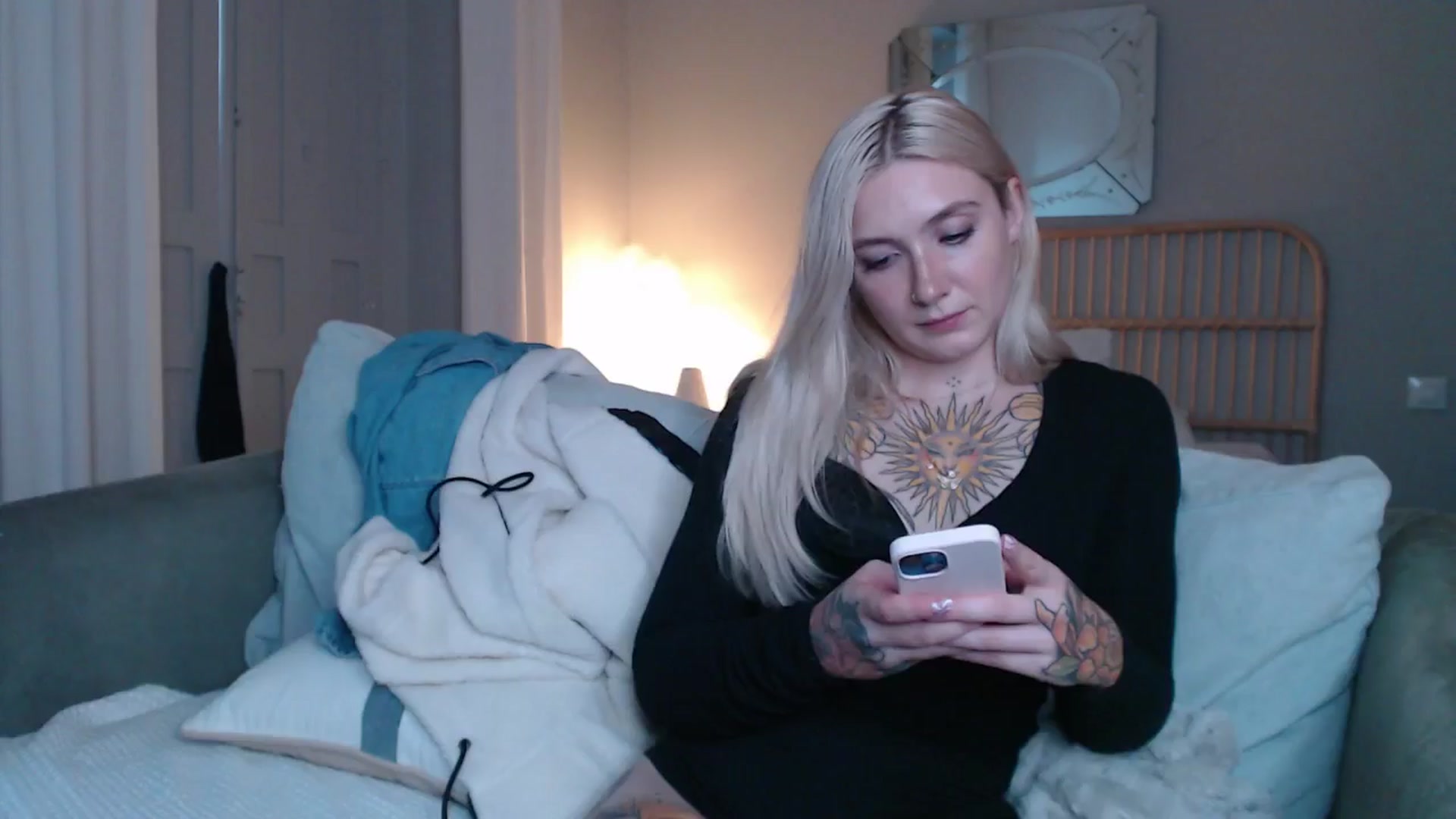 Gallery image thumbnail from Tattoo_bbgirl's myfreecams stream on, 12/26/2024, 19:19 image 1 of 20