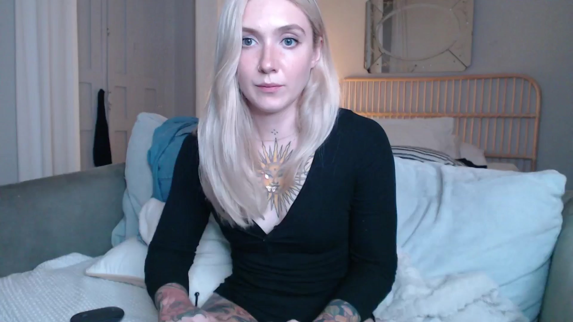 Gallery image thumbnail from Tattoo_bbgirl's myfreecams stream on, 12/26/2024, 19:19 image 12 of 20